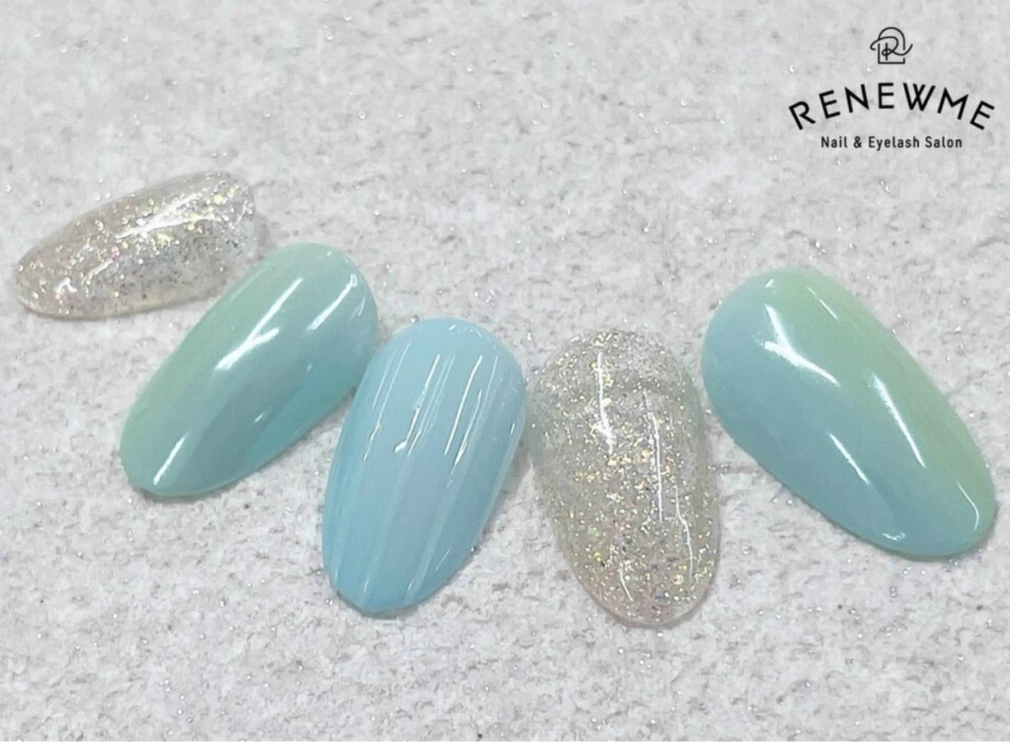 ネイル レニューム祖師ヶ谷大蔵店所属・RENEWME Senaのネイルデザイン