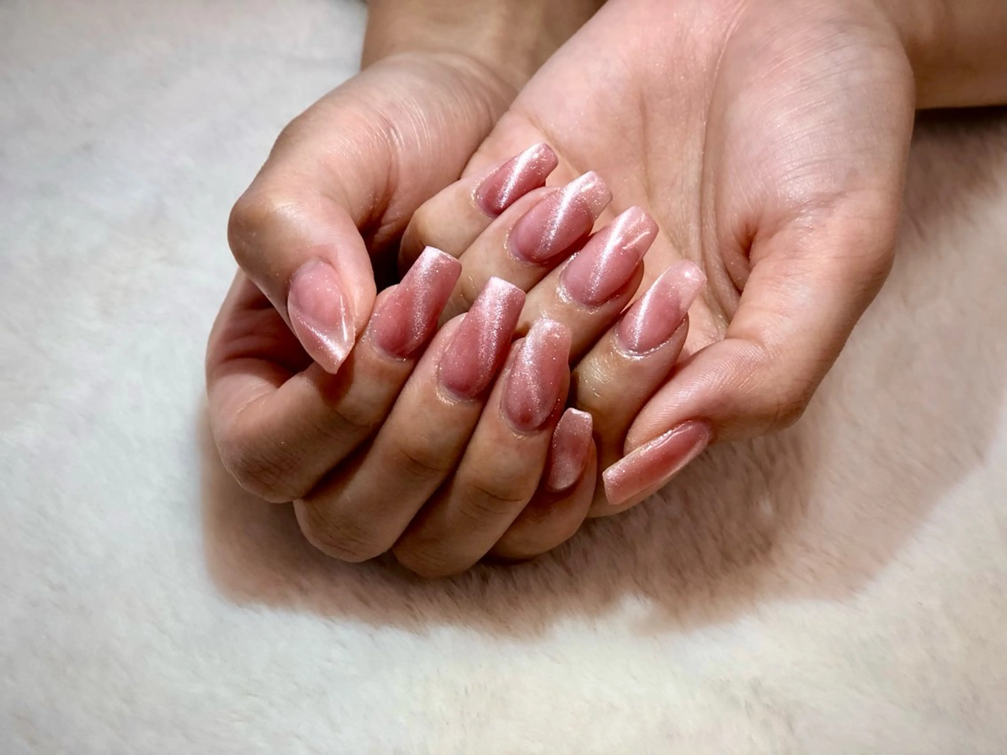 ネイル マグネットネイル ピンク ハンドネイル ハンドケア Epokku ネイルサロンのネイルデザイン