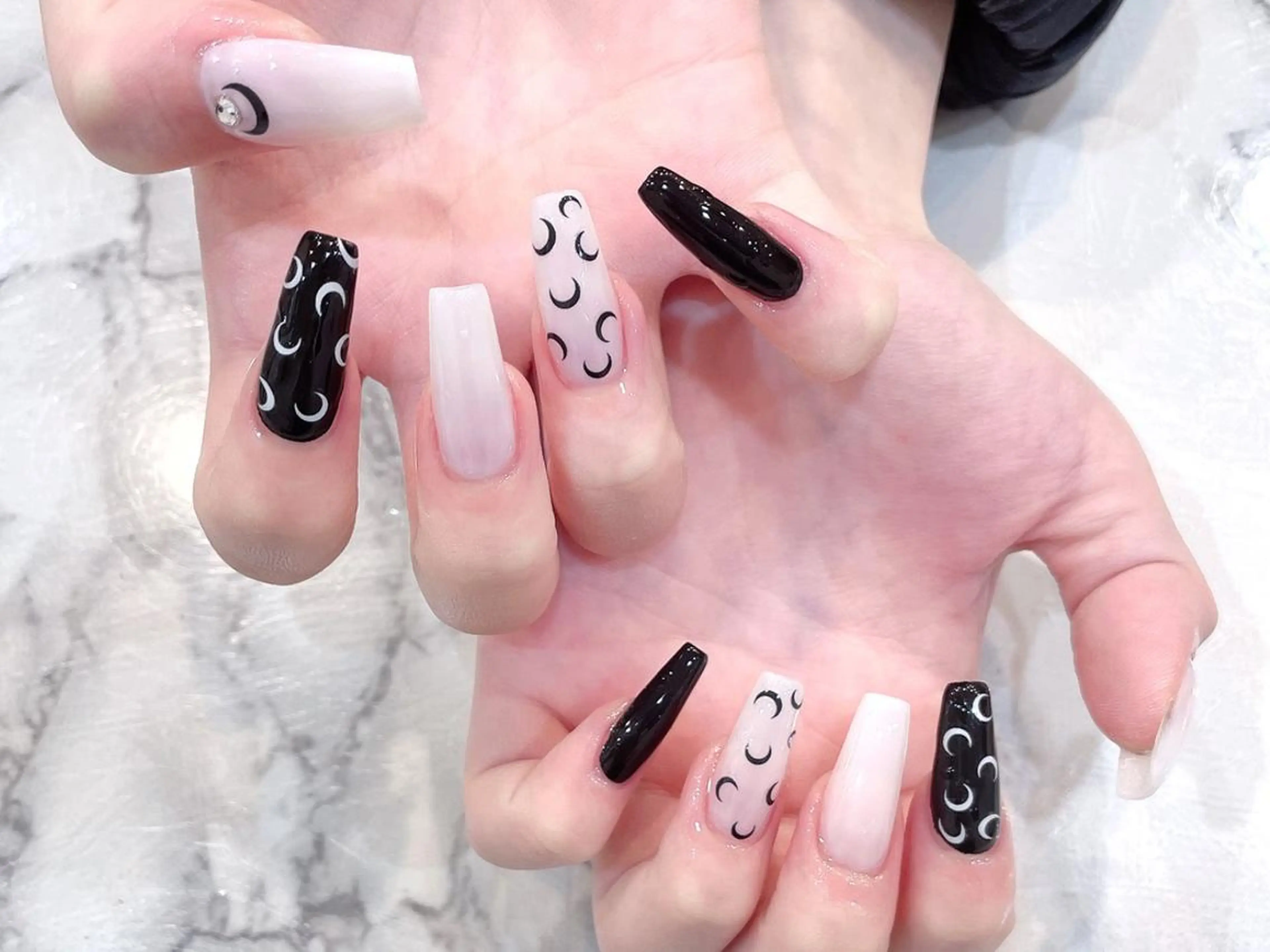 ネイル ハンドネイル 🎀Nail新宿店 Aliceのネイルデザイン