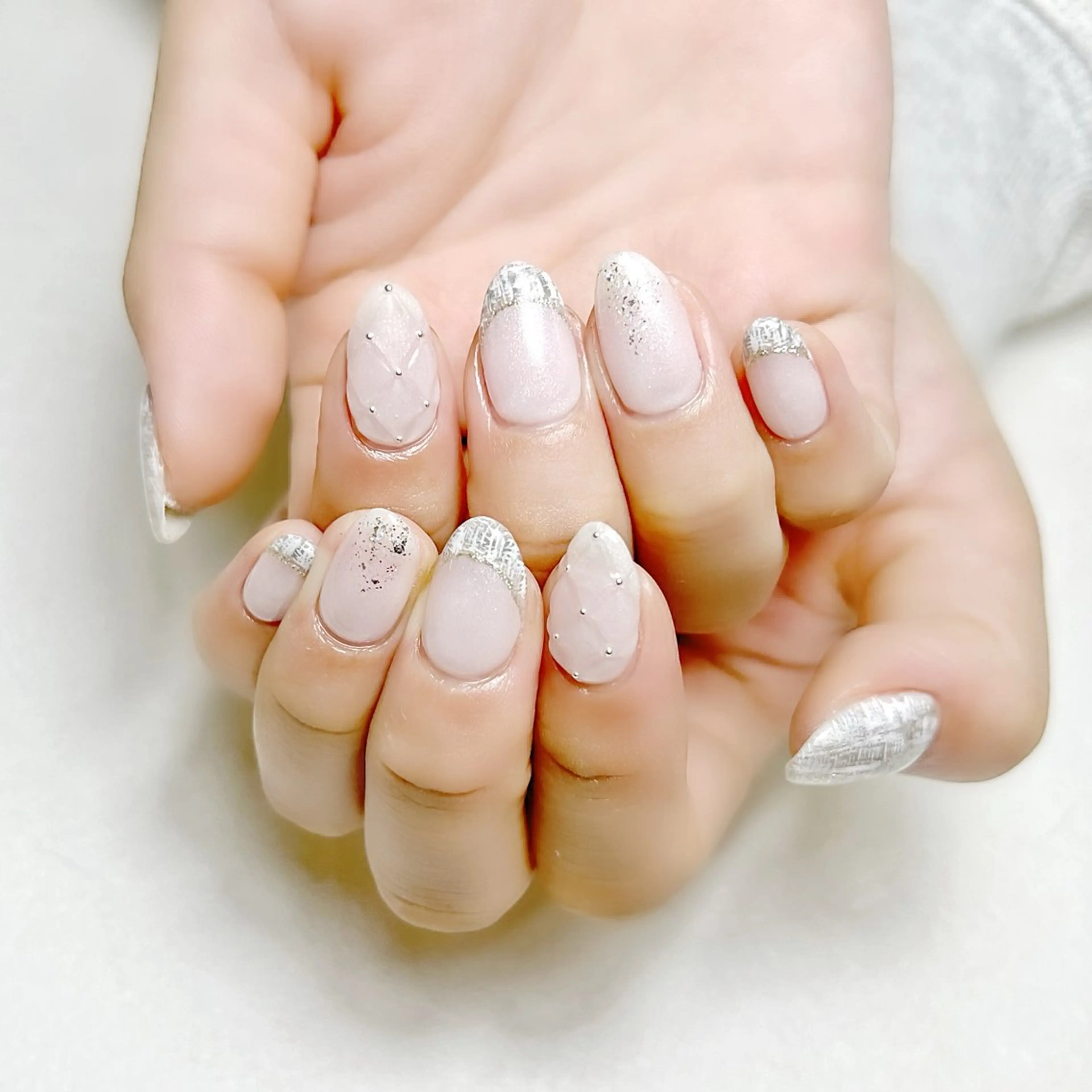 ネイル ガーリー キラキラネイル 韓国ネイル ツイードネイル ワンホンネイル rouse nail RISATOのネイルデザイン