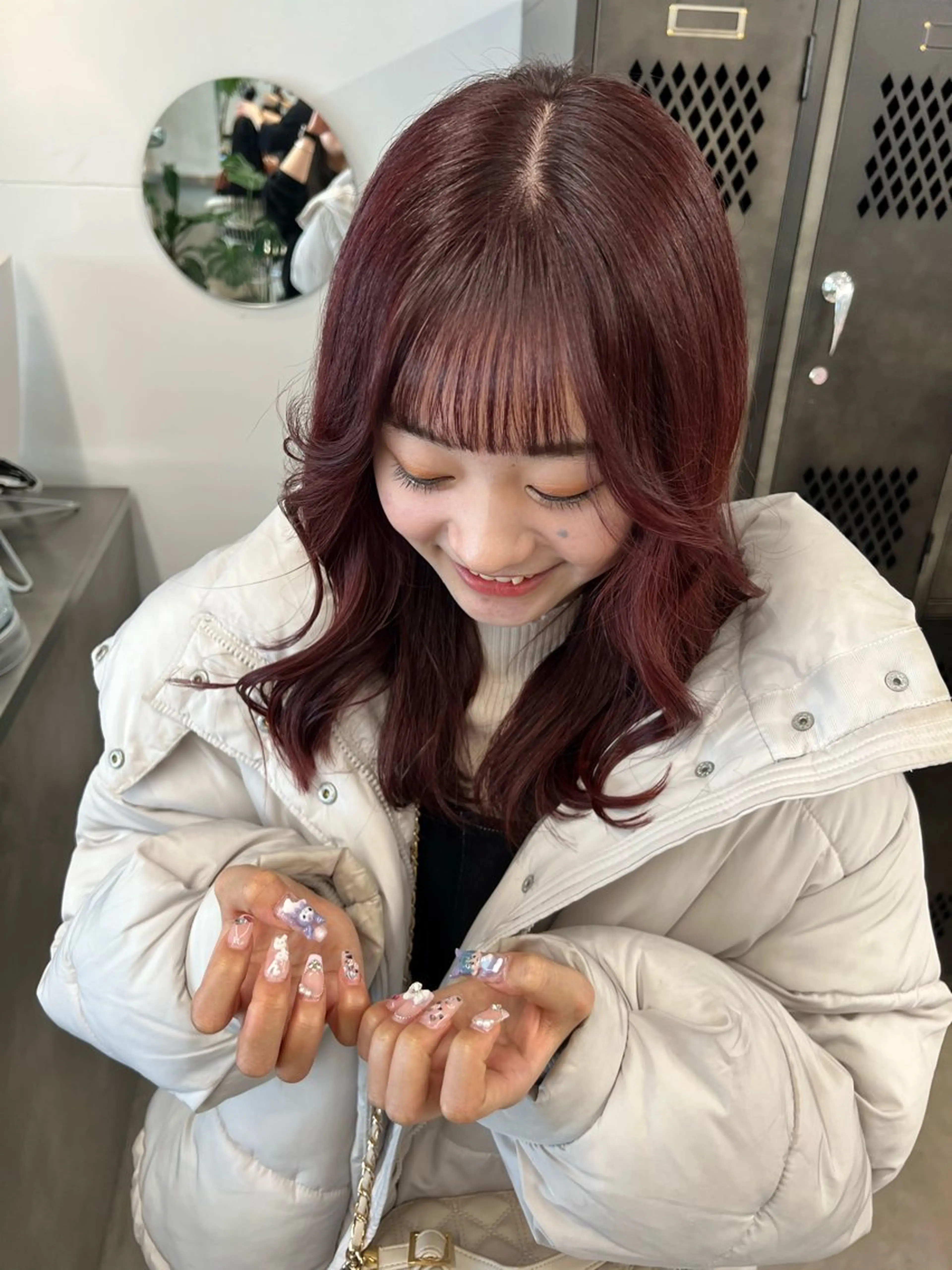 ミディアム INORI /フェイスレイヤーのヘアスタイル