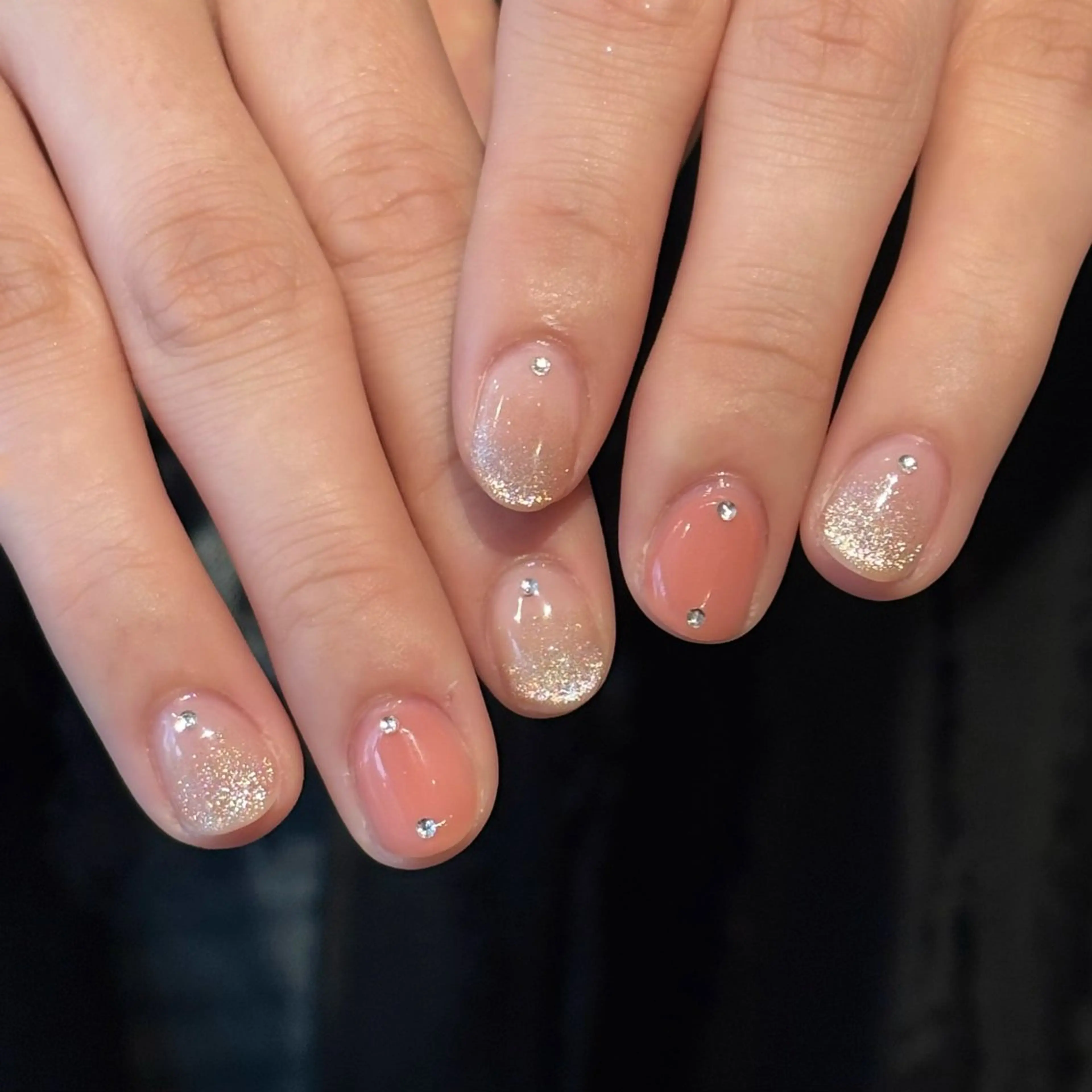 ネイル フレンチネイル グラデーション マグネットネイル マグネットフレンチ 持ち込み ハンドネイル Bianca名駅店 安田のネイルデザイン