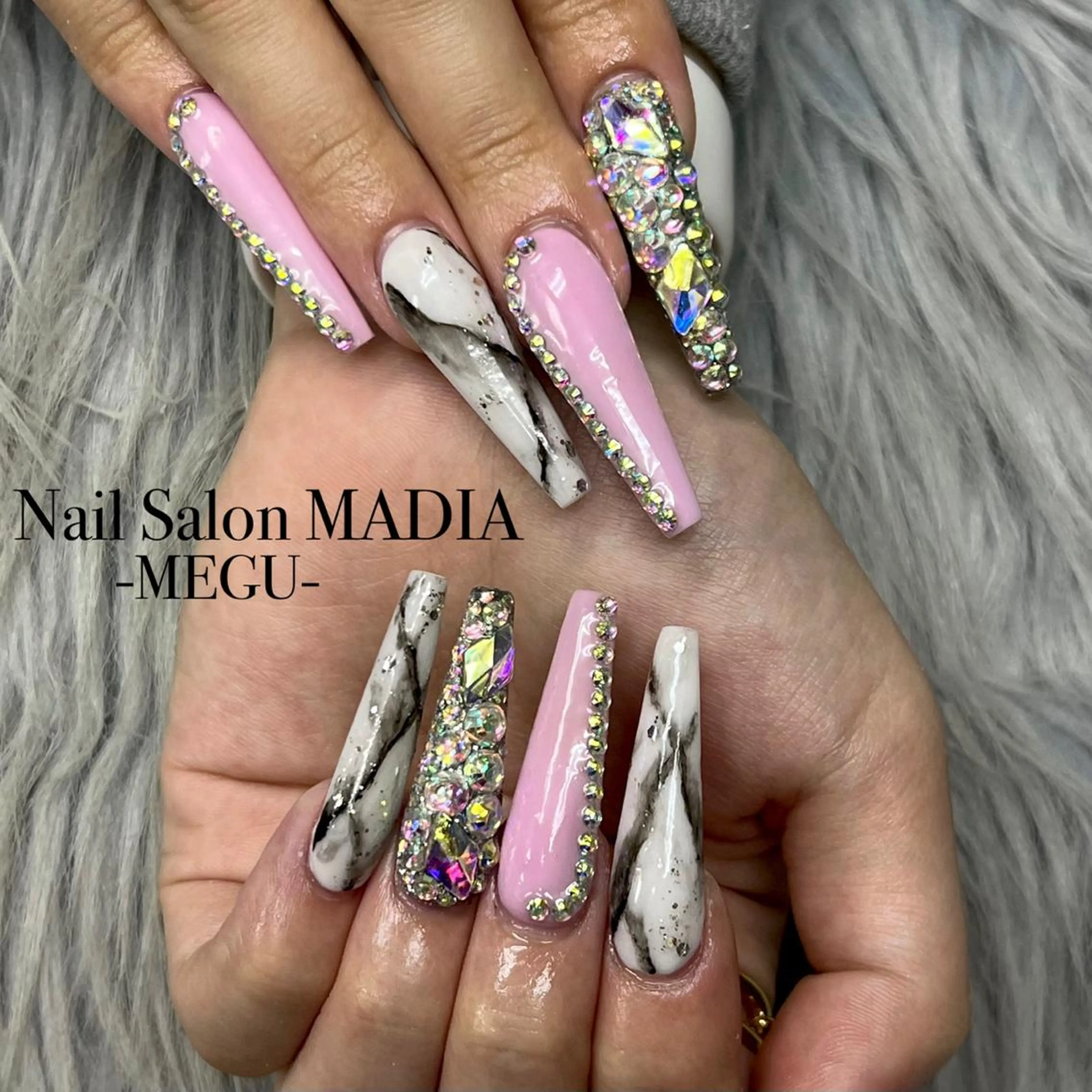 ネイル MADIA MEGUのネイルデザイン