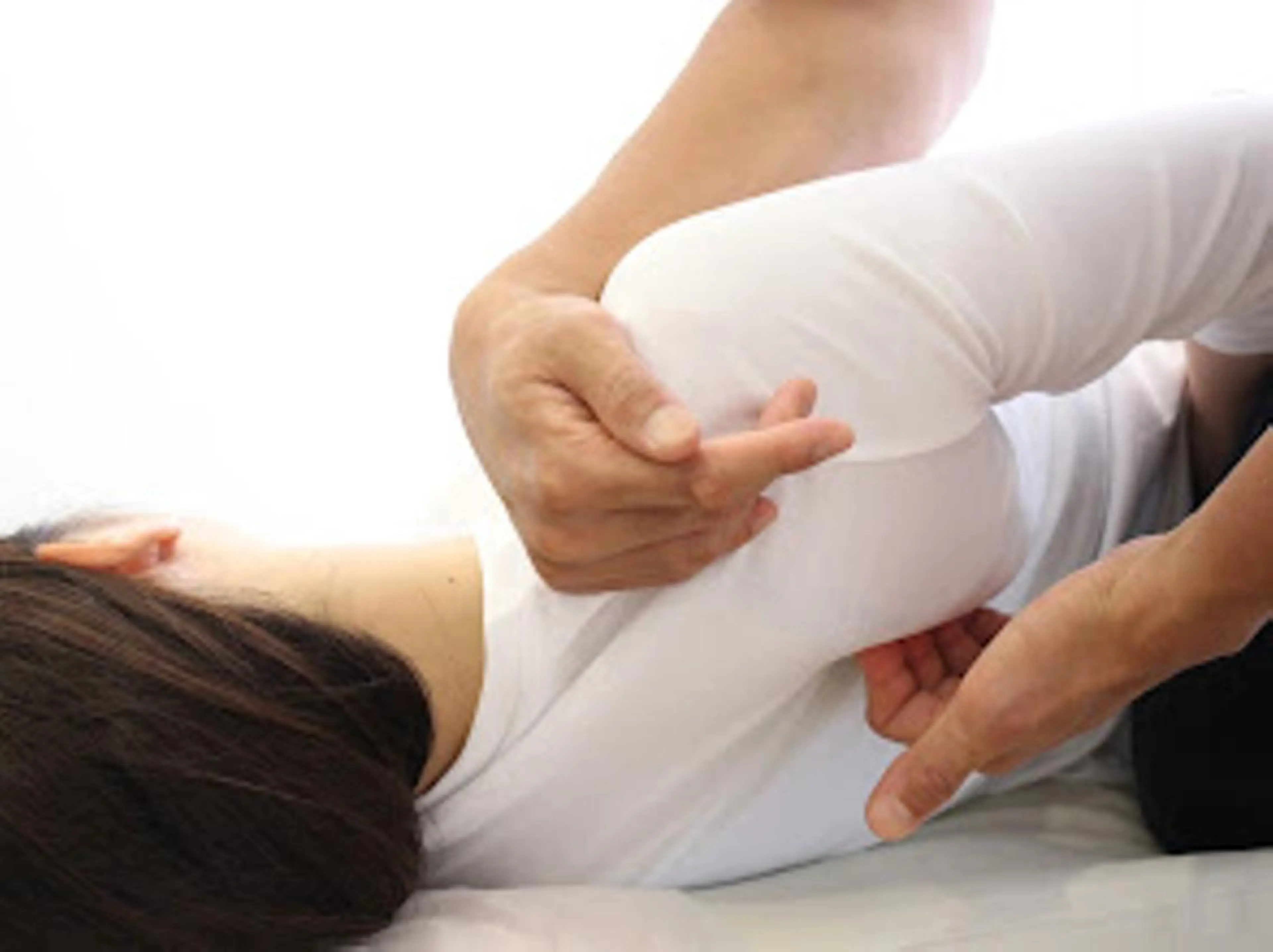 施術歴20年以上のベテランスタッフによる本格ケア！！肩・首・肩甲骨まわりをじっくりケアする全身もみほぐし＜90分＞の写真