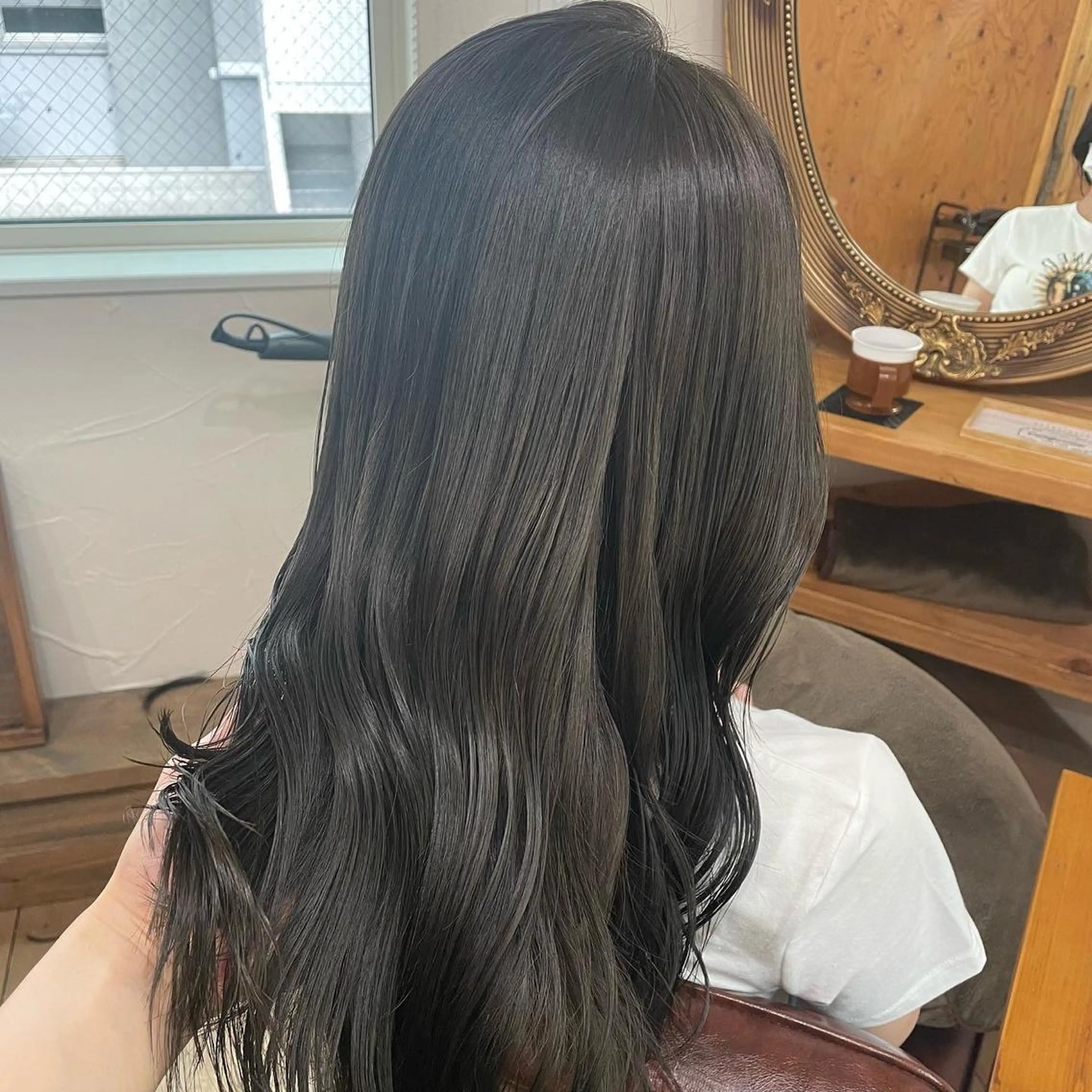 ロング カラー カット ヘアカラー トリートメント 🌼RIKA🌼レデ ィース専門💖のヘアスタイル