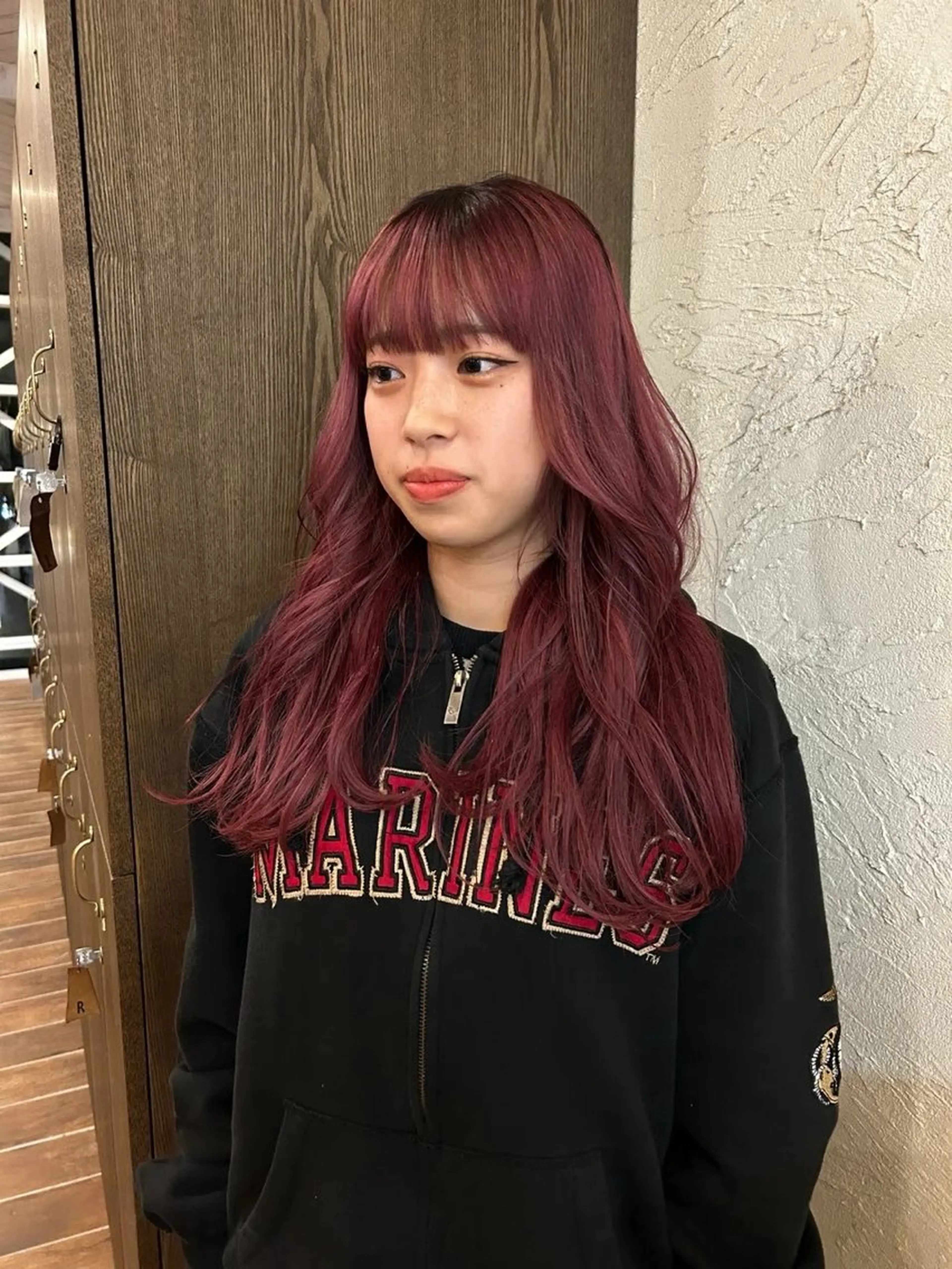 ロング カラー ヘアカラー 西 優衣奈のヘアスタイル