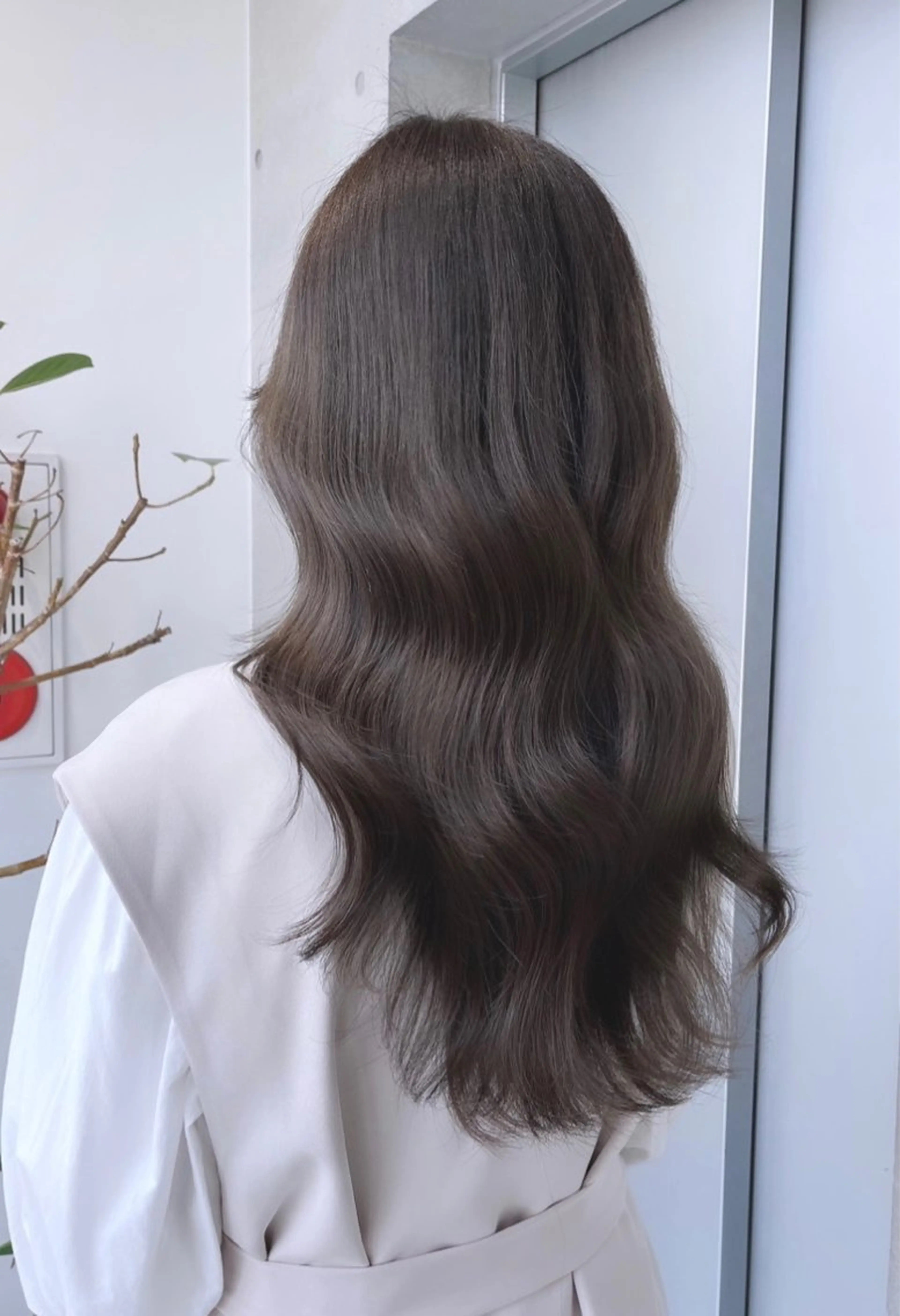 セミロング カラー カット ヘアカラー トリートメント 🌫️大人韓国ヘア 🌫️naoyaのヘアスタイル