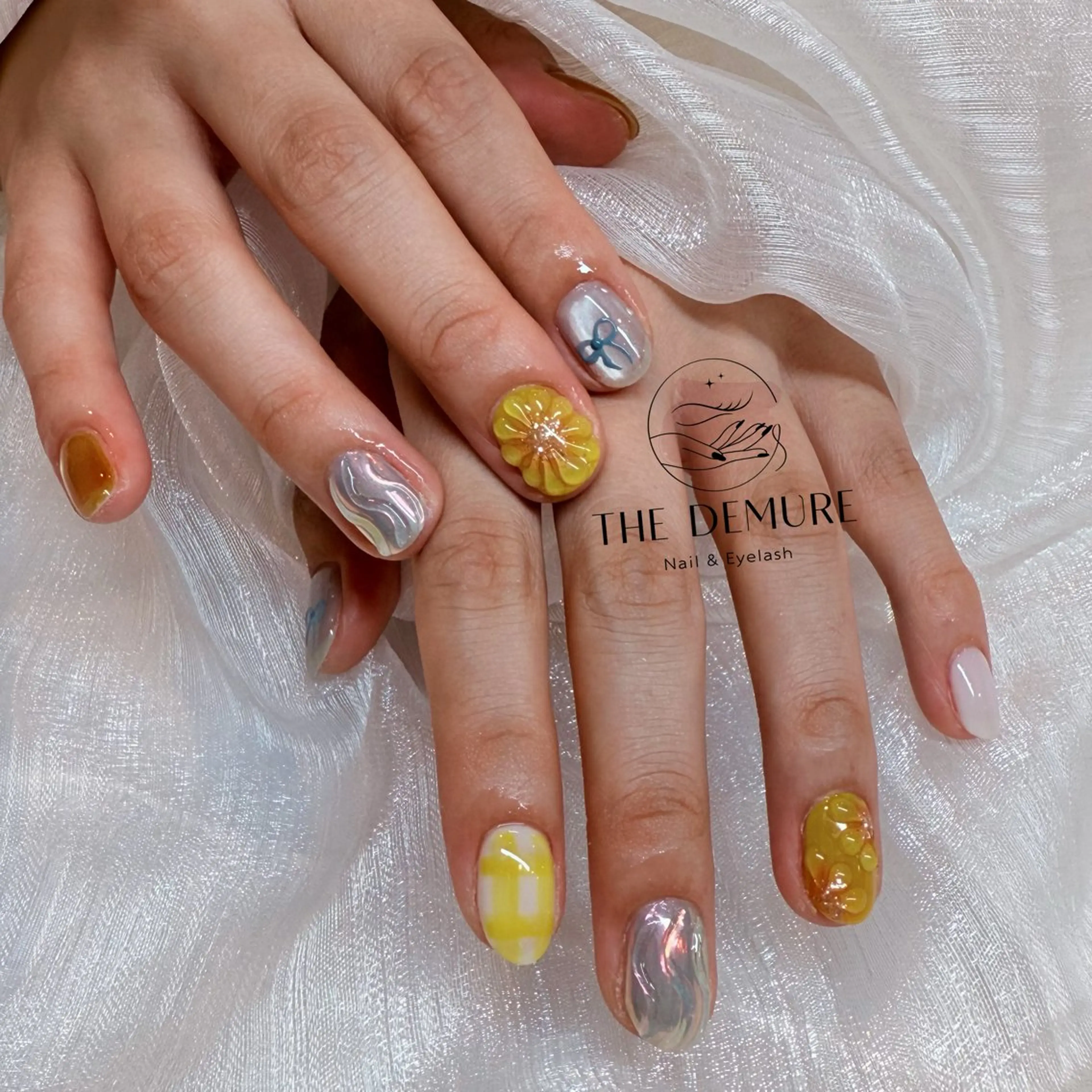 ネイル アートネイル 韓国ネイル マグネットネイル オフィスネイル スカルプネイル ハンドネイル ハンドケア NailDemure 【銀座店】のネイルデザイン