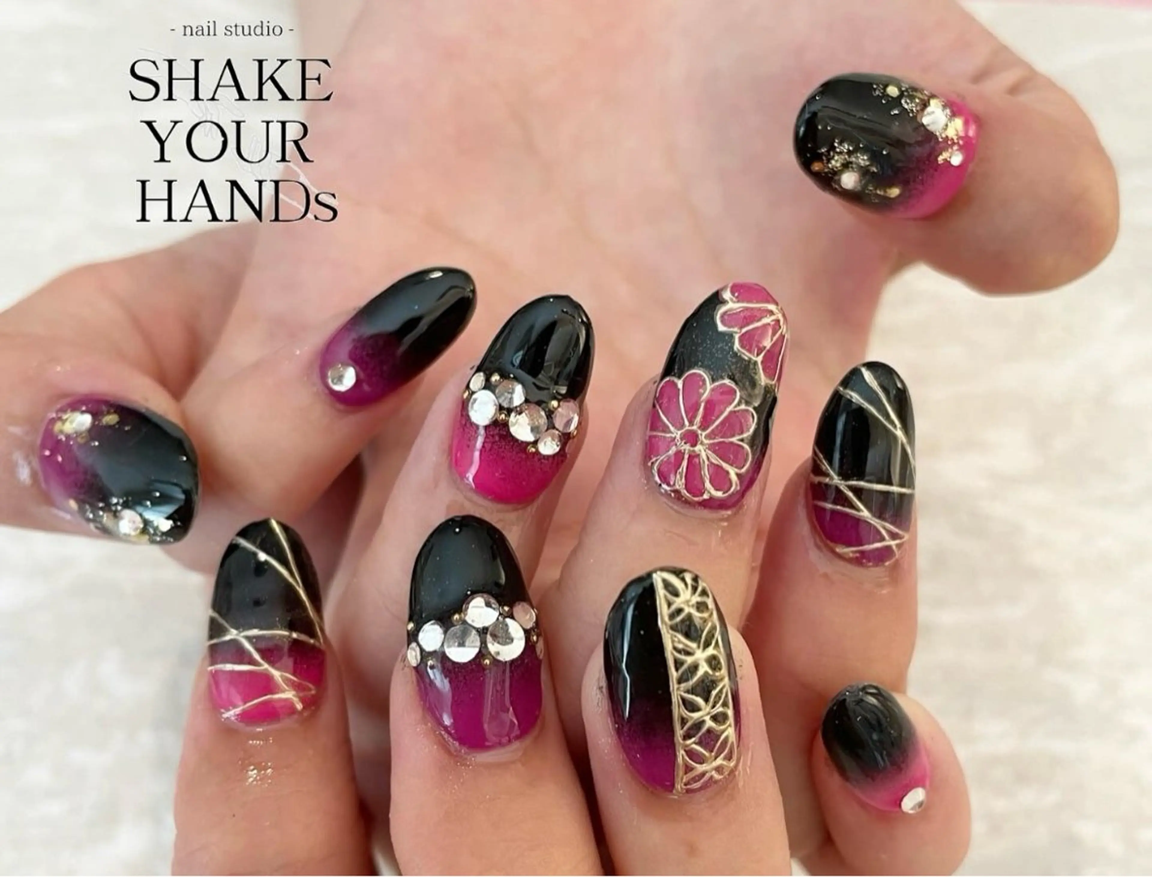 ネイル 成人式 ハンドネイル ネイルスタジオ シェイクユアハンズのネイルデザイン