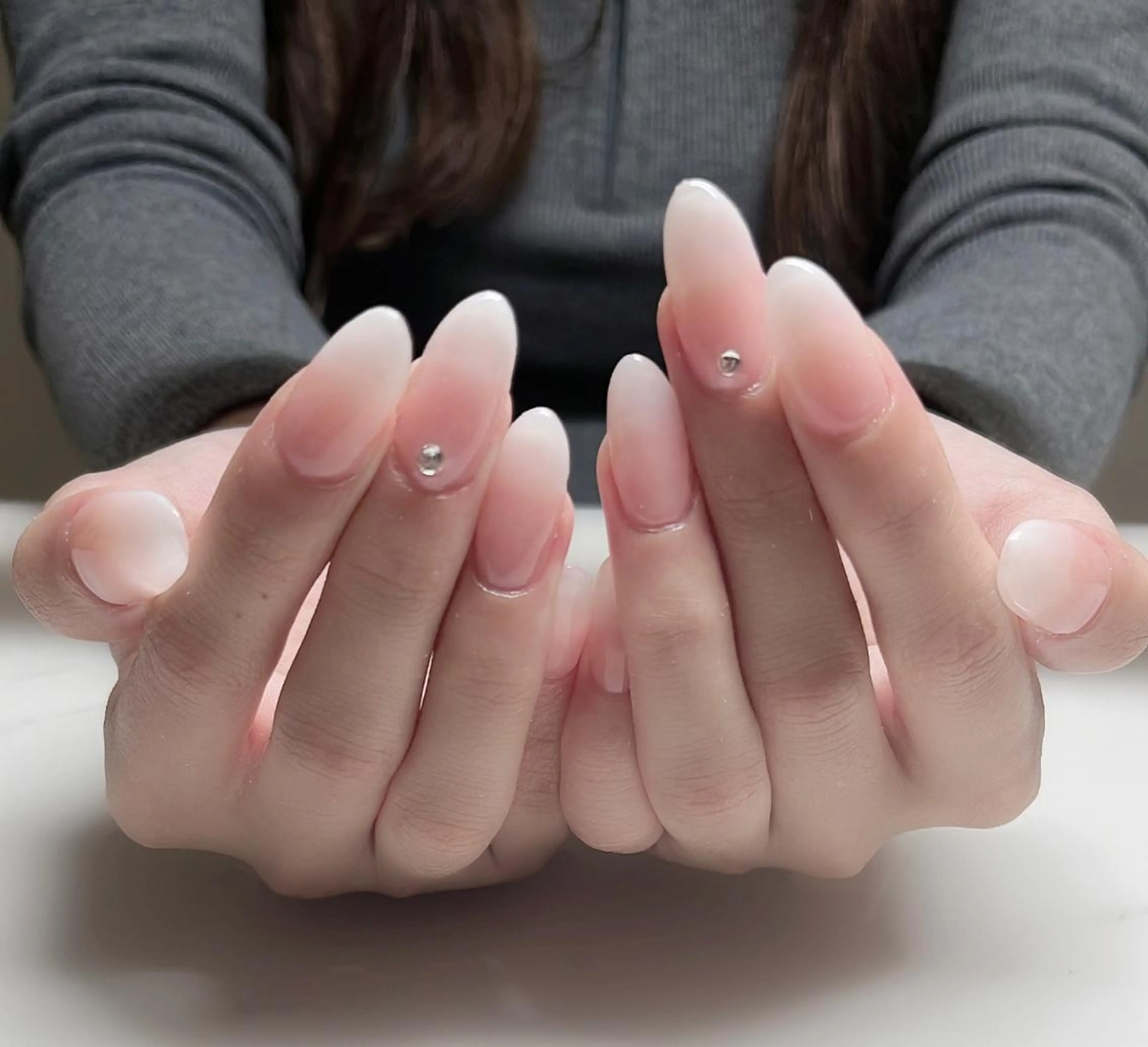 ネイル オーロラネイル べっ甲ネイル クリアネイル 氷ネイル・うるうるネイル 韓国ネイル ハンドネイル KARI ネイルサロンのネイルデザイン