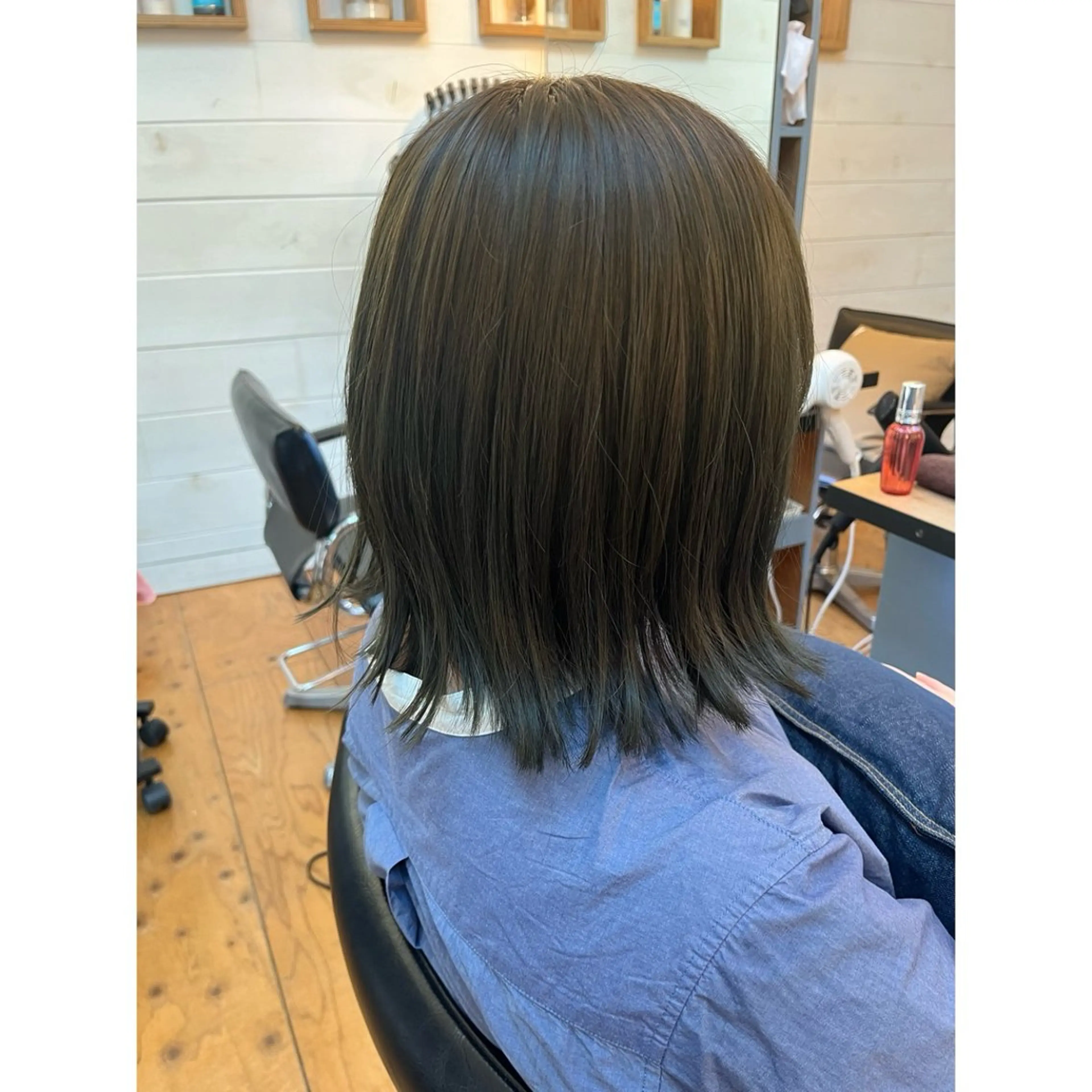 ミディアム カラー アッシュ カット ヘアカラー トリートメント Lagom(ラゴム) なかだのヘアスタイル