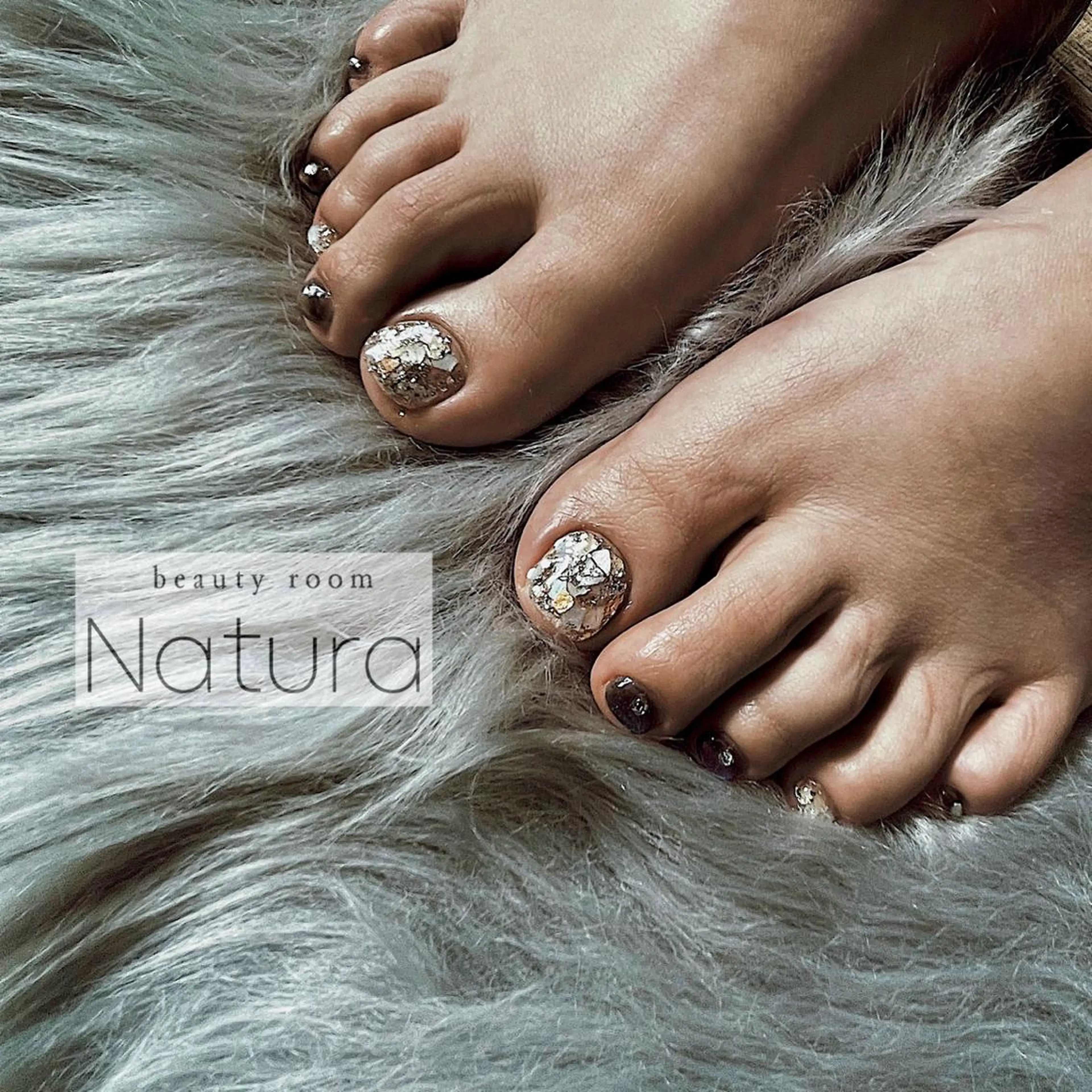 ネイル マツエク・マツパ アイブロウ フットネイル beautyroom Naturaのネイルデザイン