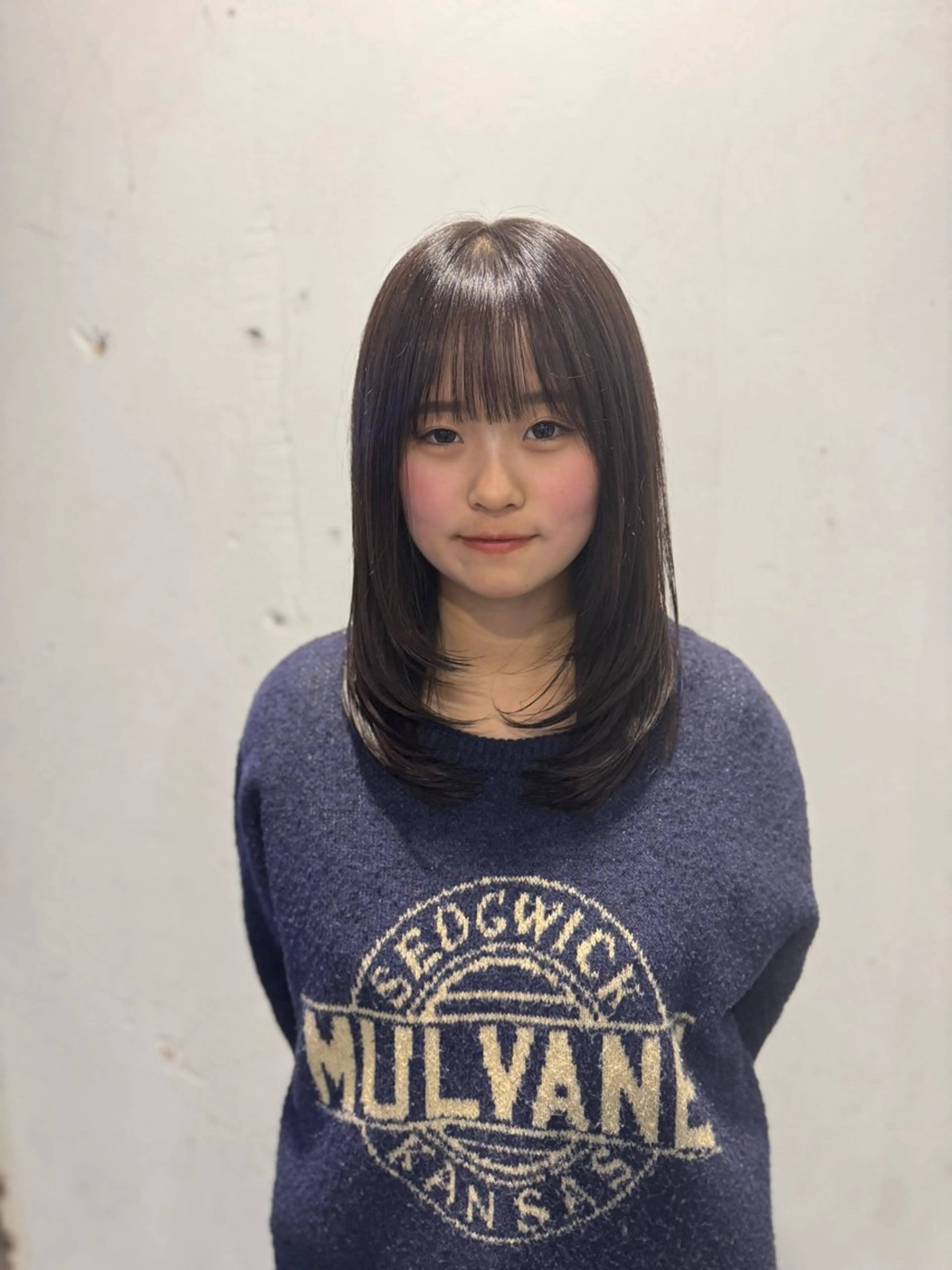 セミロング 卒業式のヘアスタイル レイヤーカット 美容室MOMO 柏所属・🦄心でカット🦄 🌈まさきうらん🌈のヘアスタイル