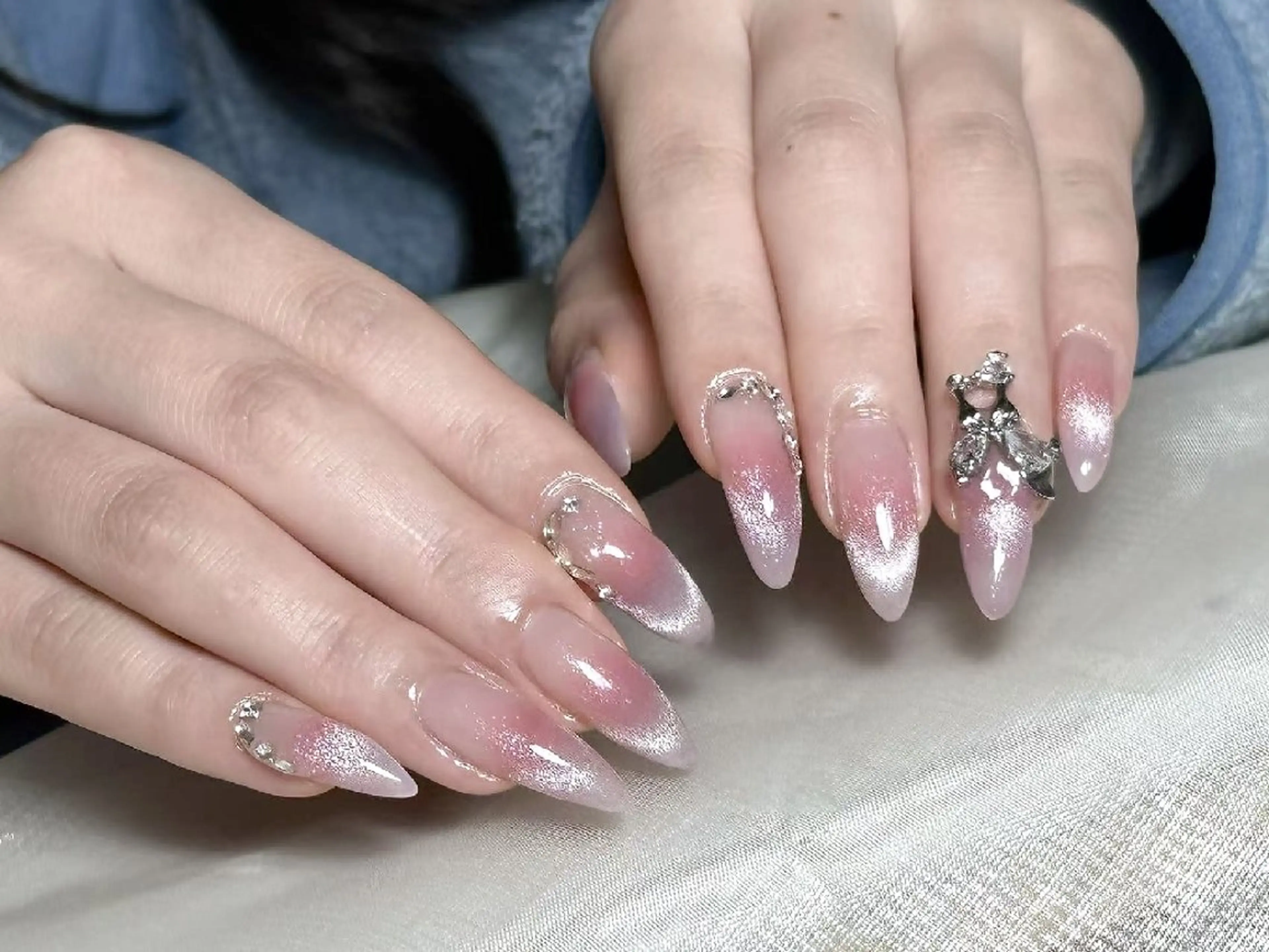 ネイル 長さ出し フレンチネイル グラデーション マグネットネイル マグネットフレンチ ハンドネイル ハンドケア るか 池袋のネイルデザイン