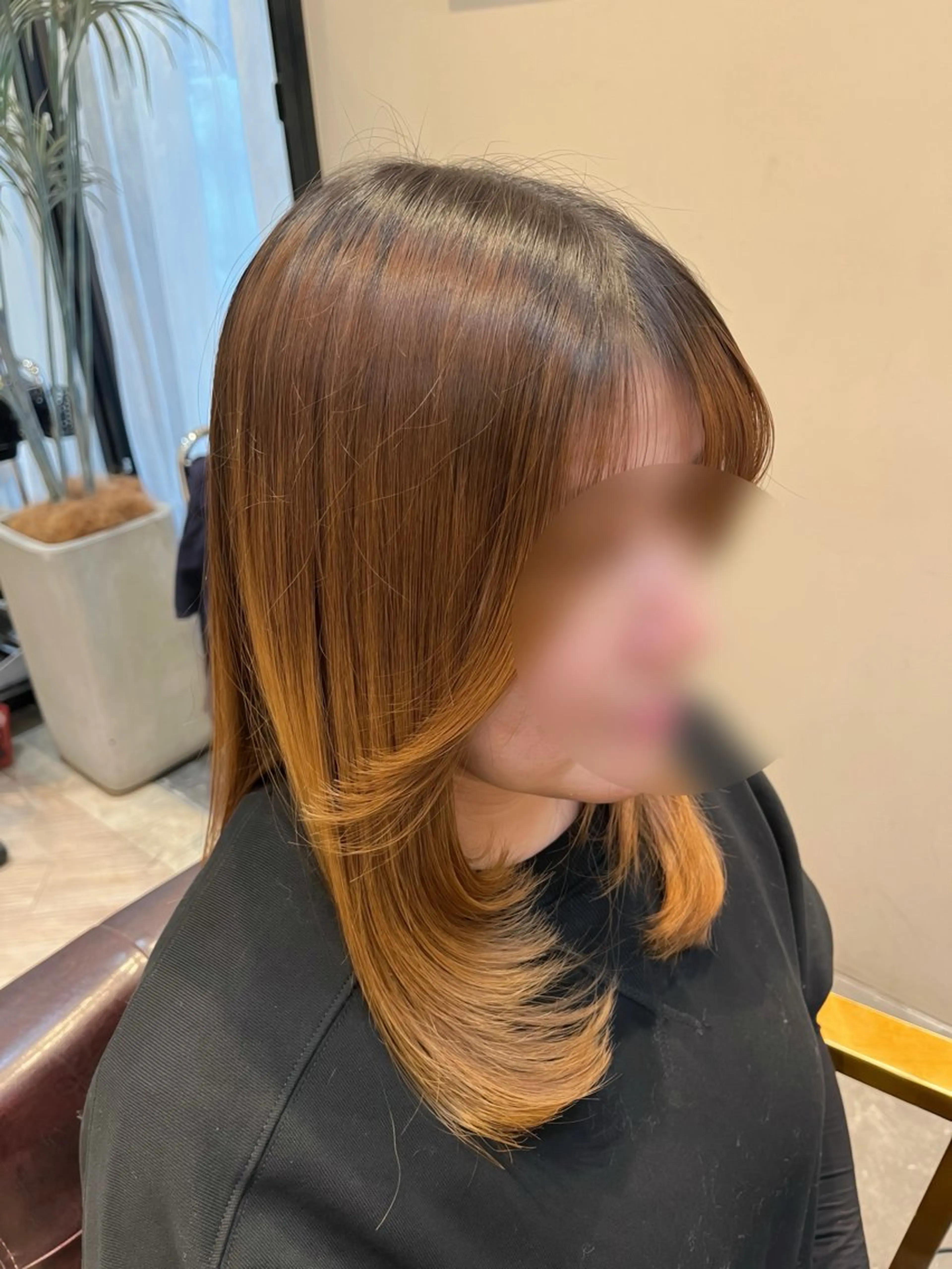 セミロング レイヤーカット 内山 涼香のヘアスタイル