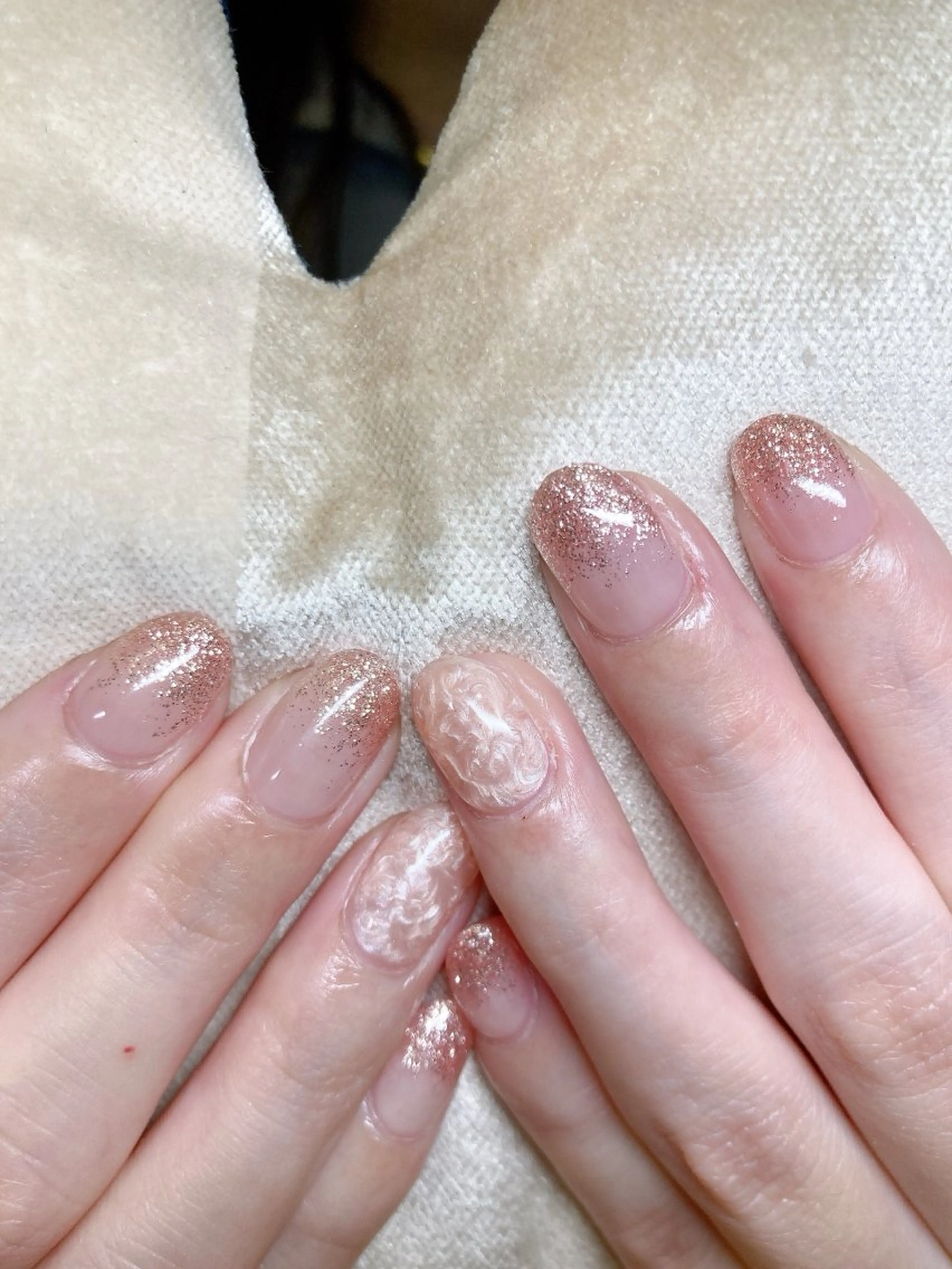 ネイル ECLAT エクラ所属・寺山 千鶴のネイルデザイン