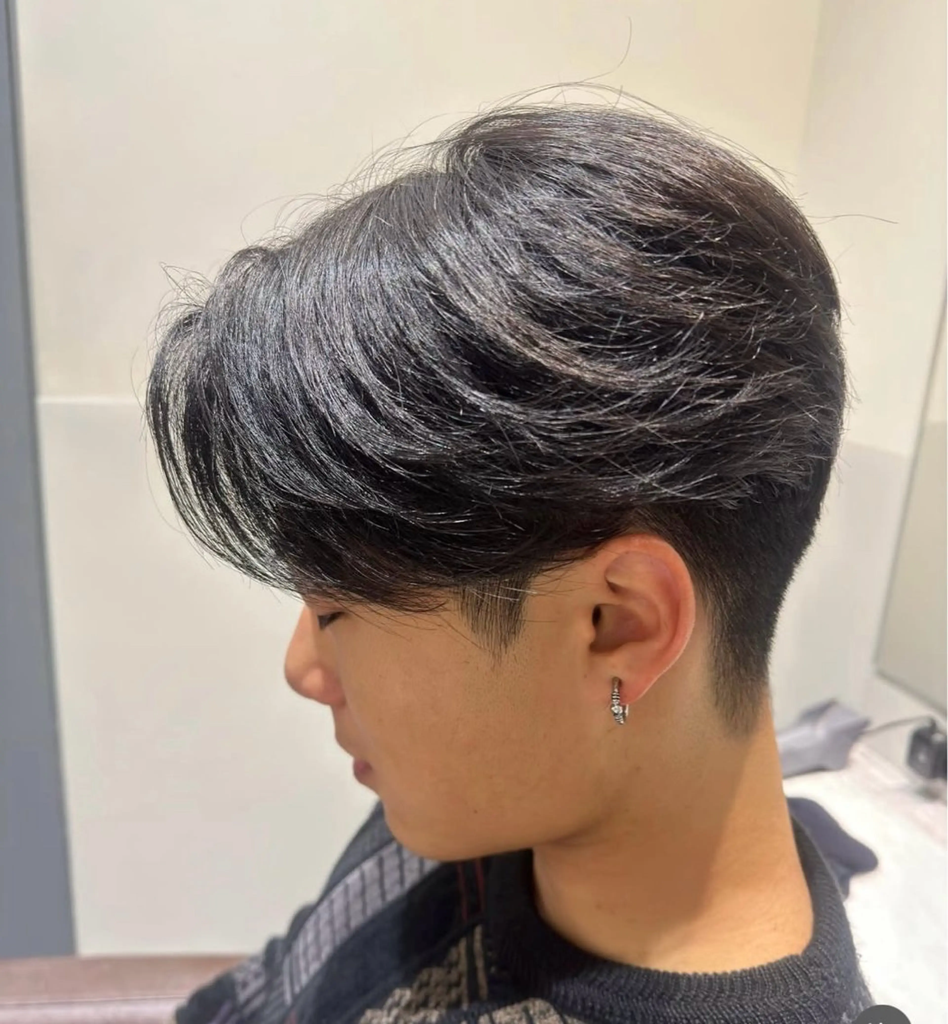 パーマ メンズ センターパート SALOWIN新宿三丁目所属・新宿/新宿三丁目 メンズハイライト梶原のヘアスタイル