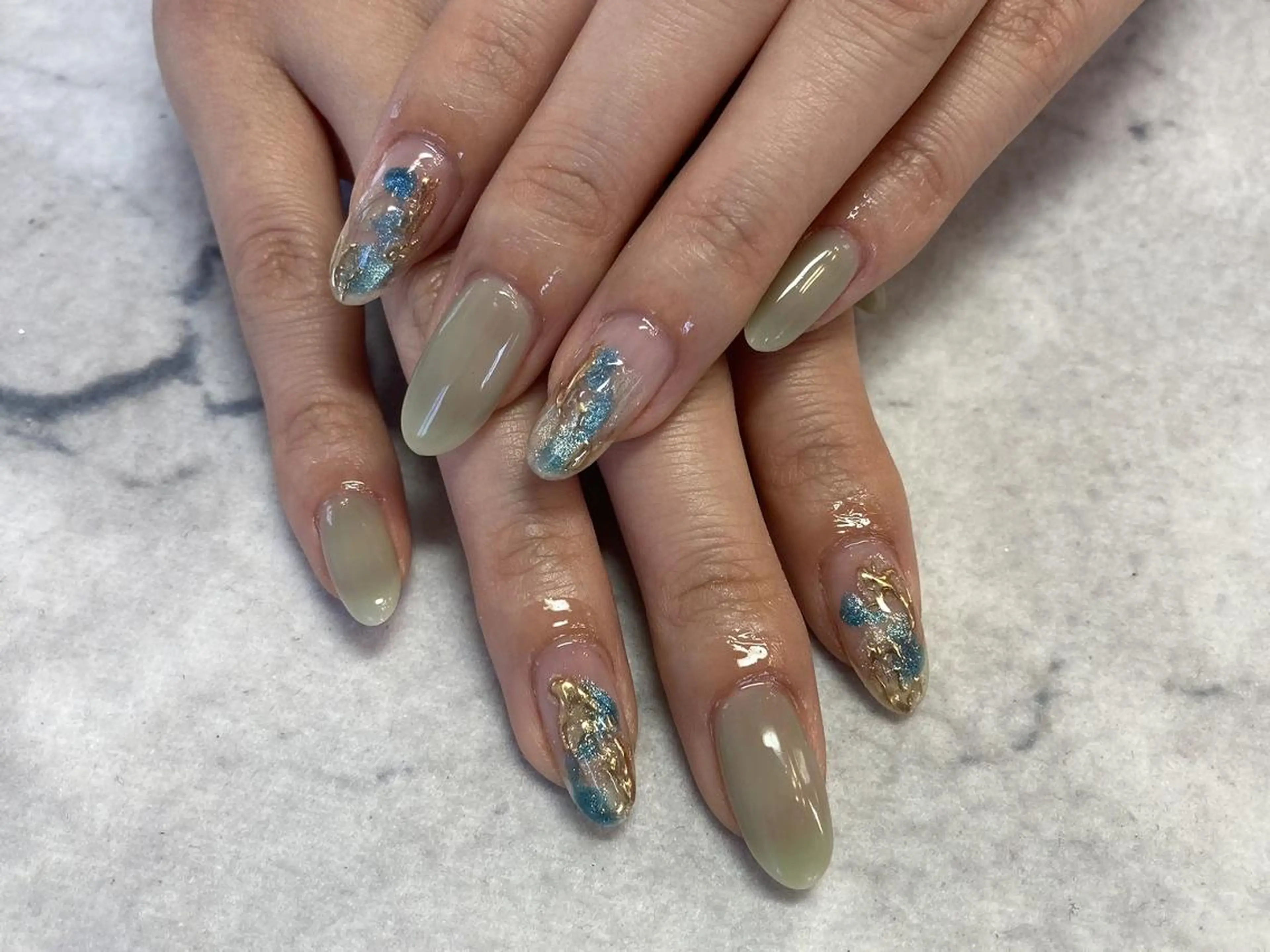 ネイル ネイルリボン 受付スタッフのネイルデザイン