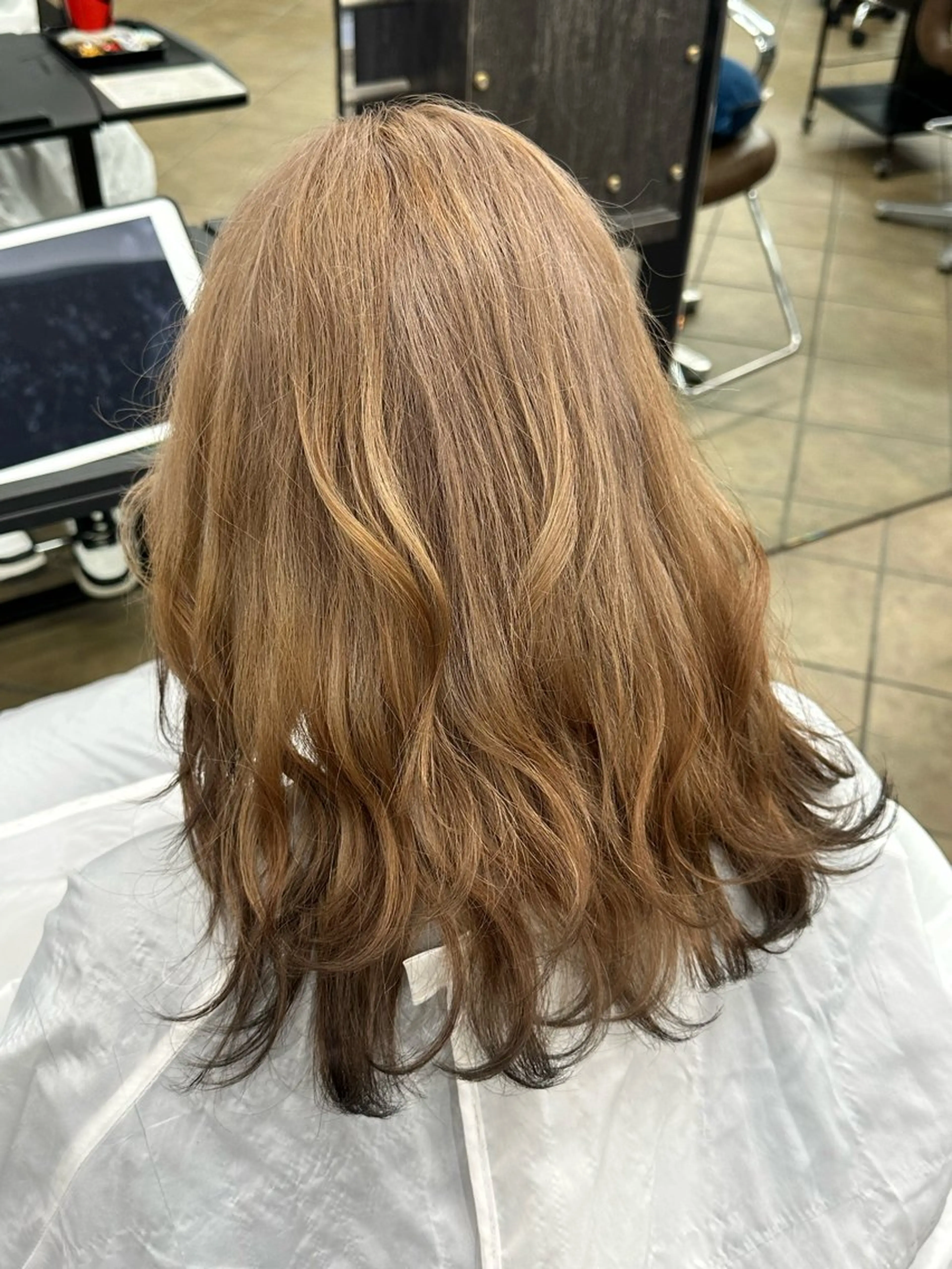カラー ベージュカラー ブラウンカラー デザインカラー カット ヘアカラー ブリーチカラー/ わきたちえ🌻のヘアスタイル