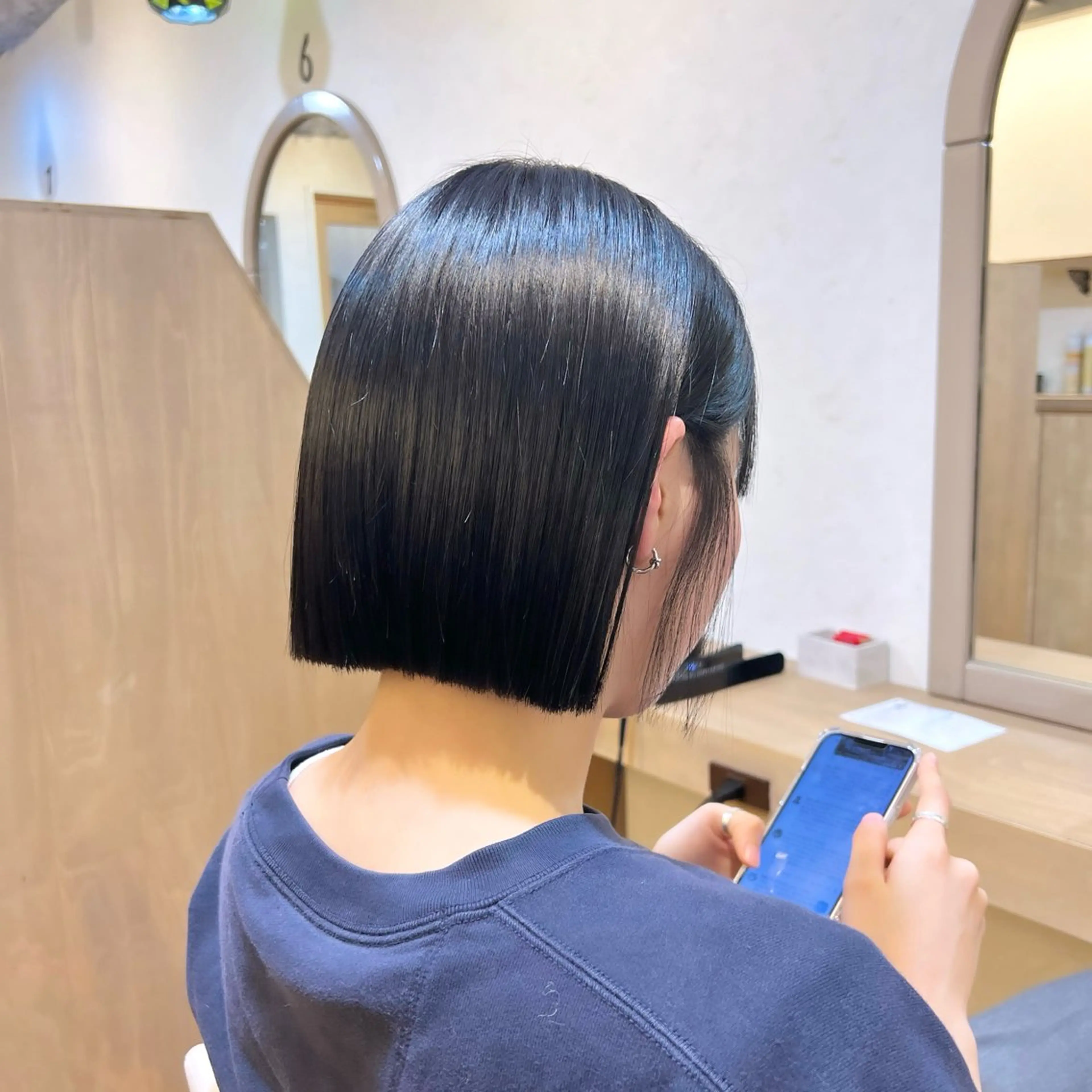 ショート カラー ボブ カット ヘアカラー トリートメント 神戸ボブ✂️ ioe三宮/田 伸佳のヘアスタイル