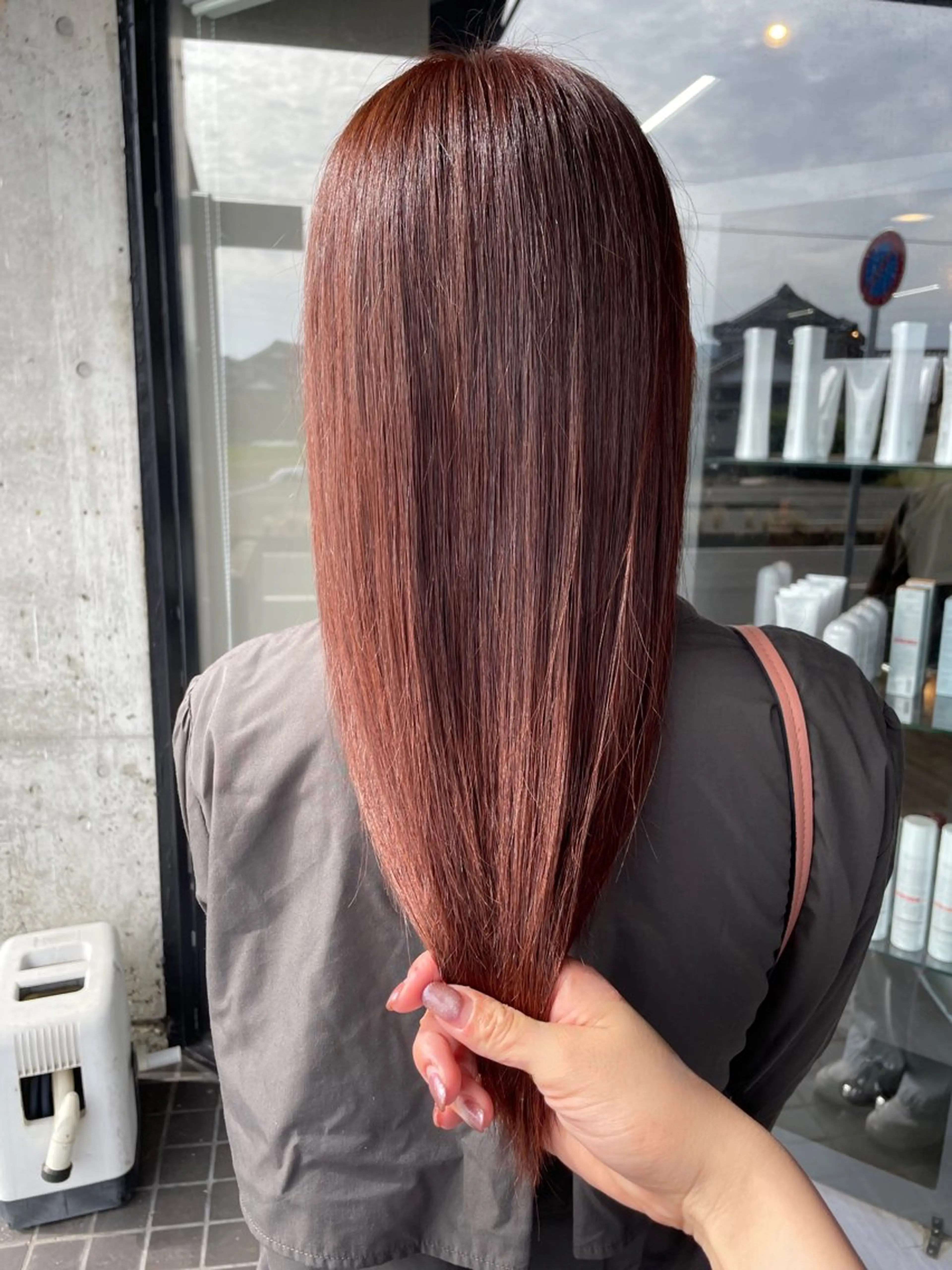 セミロング カラー alu所属・マキノ キョウカのヘアスタイル