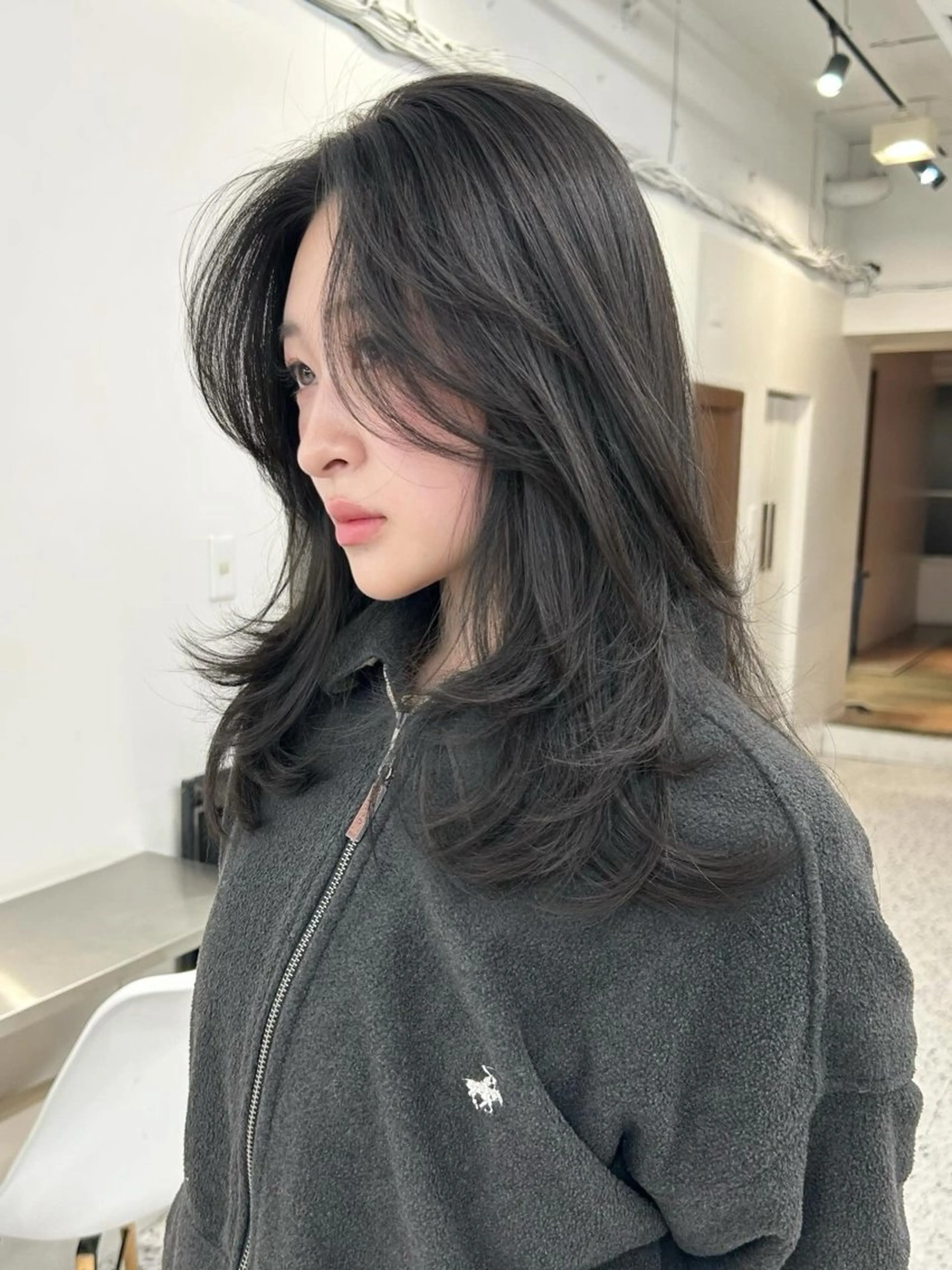 ミディアム カラー カット ヘアカラー トリートメント ❄️暗髪/透明感❄️ /reyのヘアスタイル