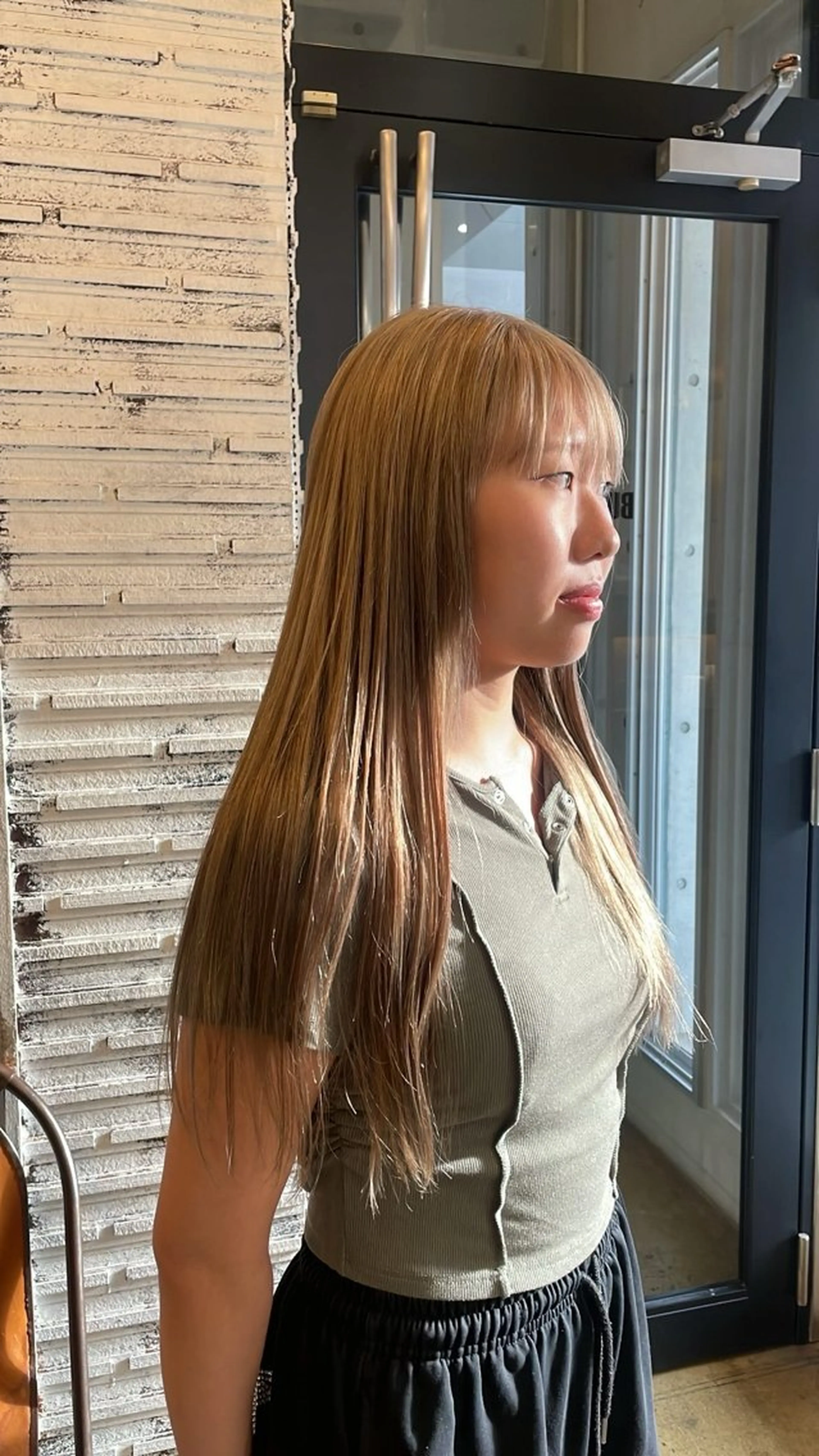 ロング ヘアカラー トリートメント アイブロウリフト パーマモデル/はなのヘアスタイル