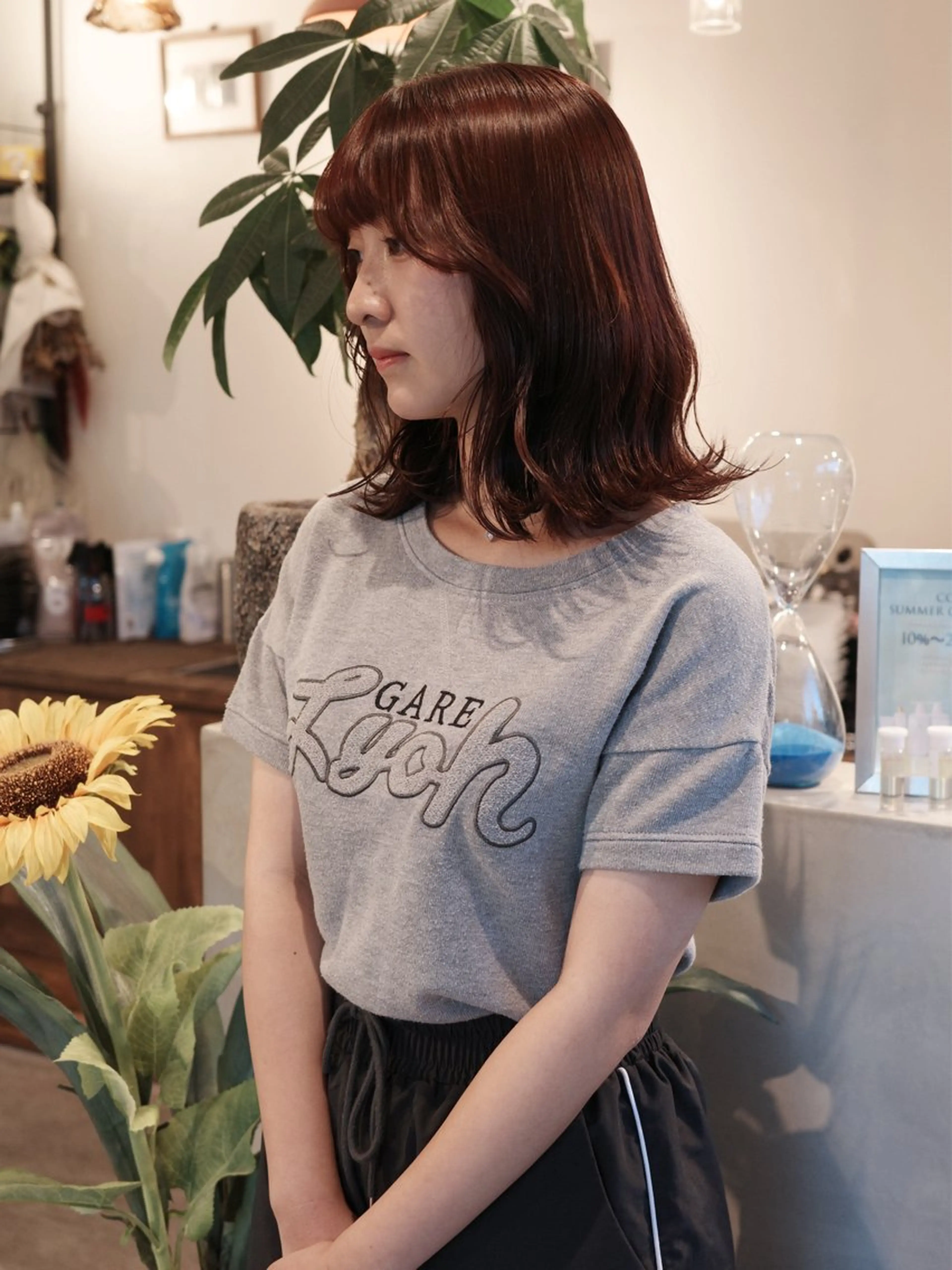 ミディアム カラー (𝐡)𝐰𝐢𝐦 𝐲𝐮𝐧𝐚のヘアスタイル