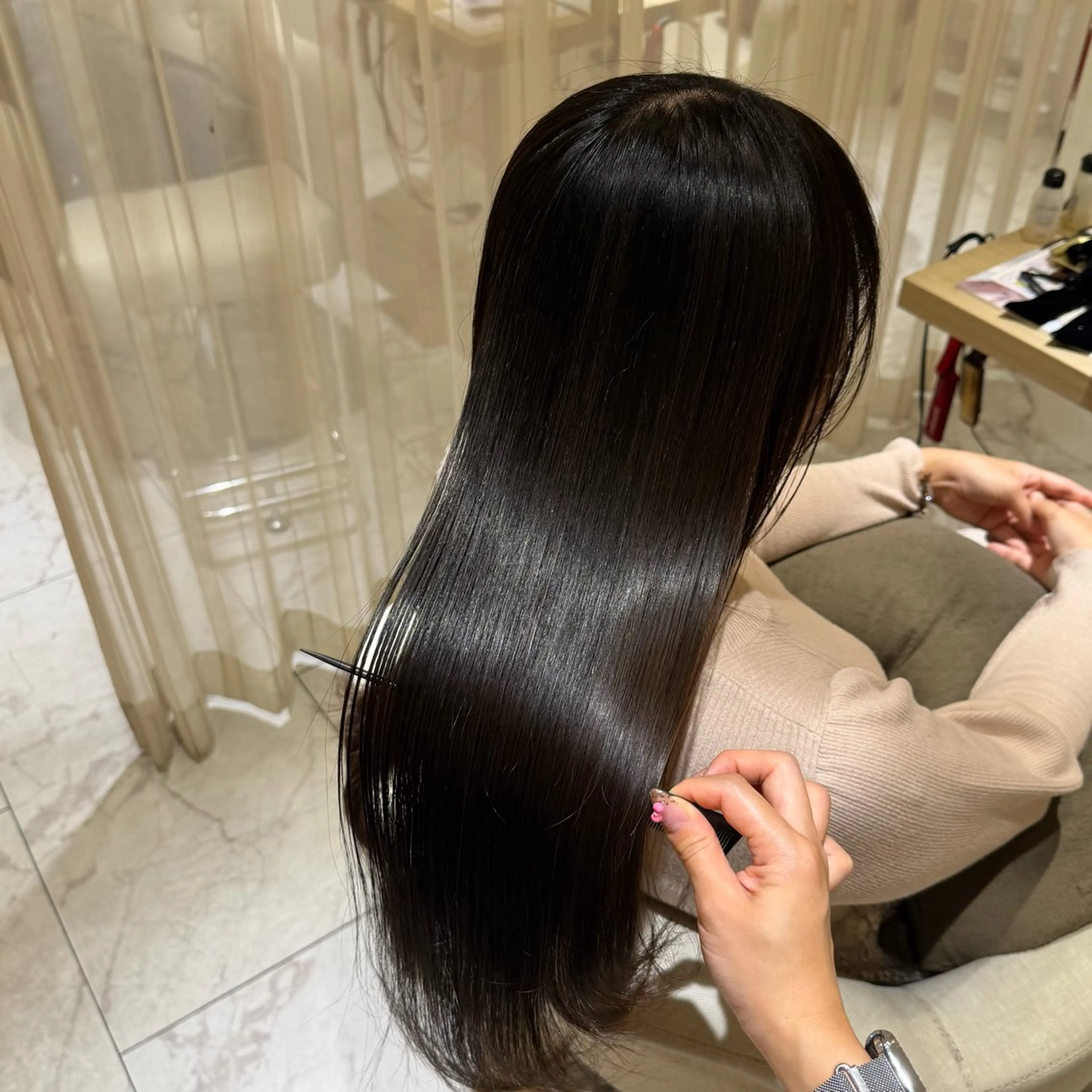 ロング カラー ヘアカラー トリートメント ヘッドスパ マホ/日吉/髪質改善 /レイヤー/ガーリーのヘアスタイル