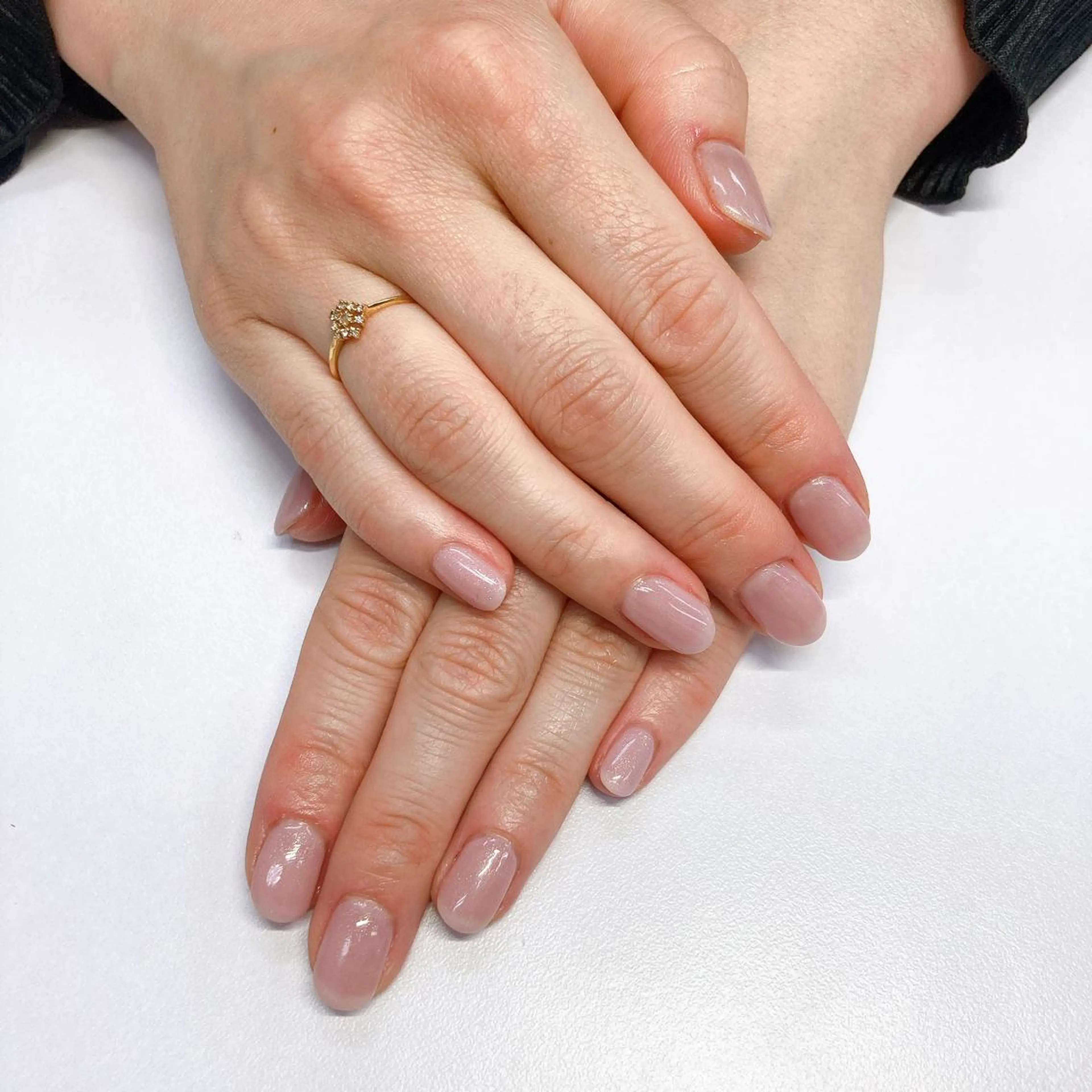 ネイル ワンカラーネイル シンプルネイル 菊地 春菜のネイルデザイン