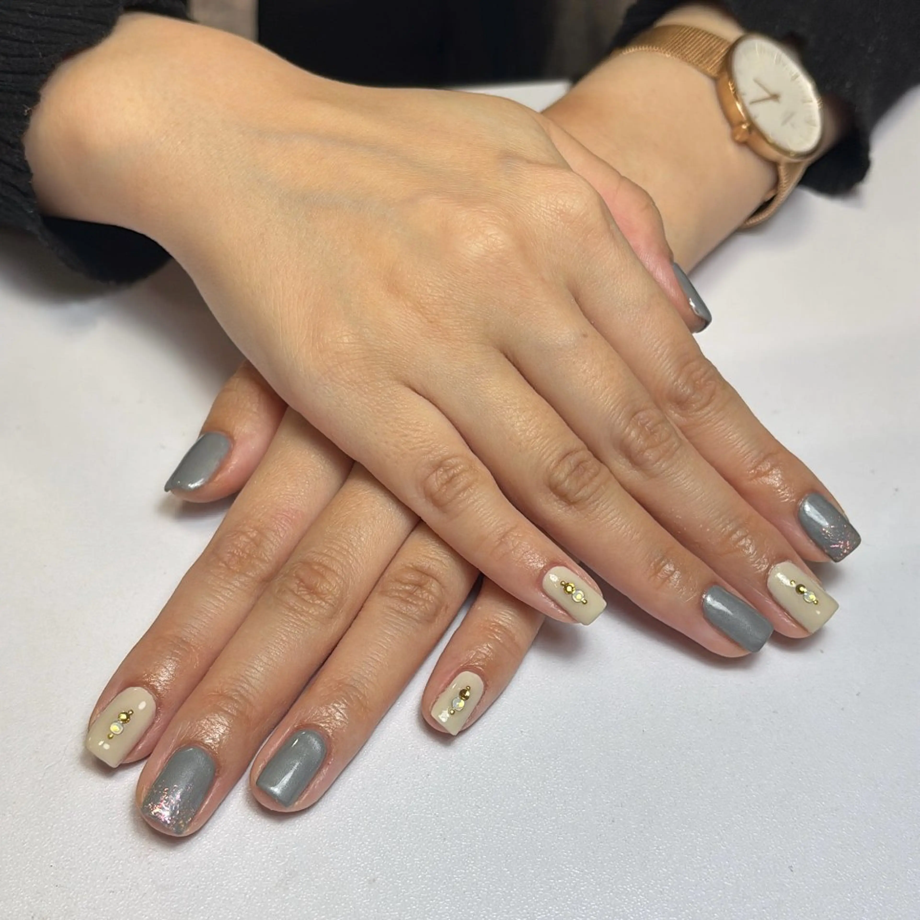 ネイル ネイルサロンエーナインイオン西町店所属・大館 萌香のネイルデザイン