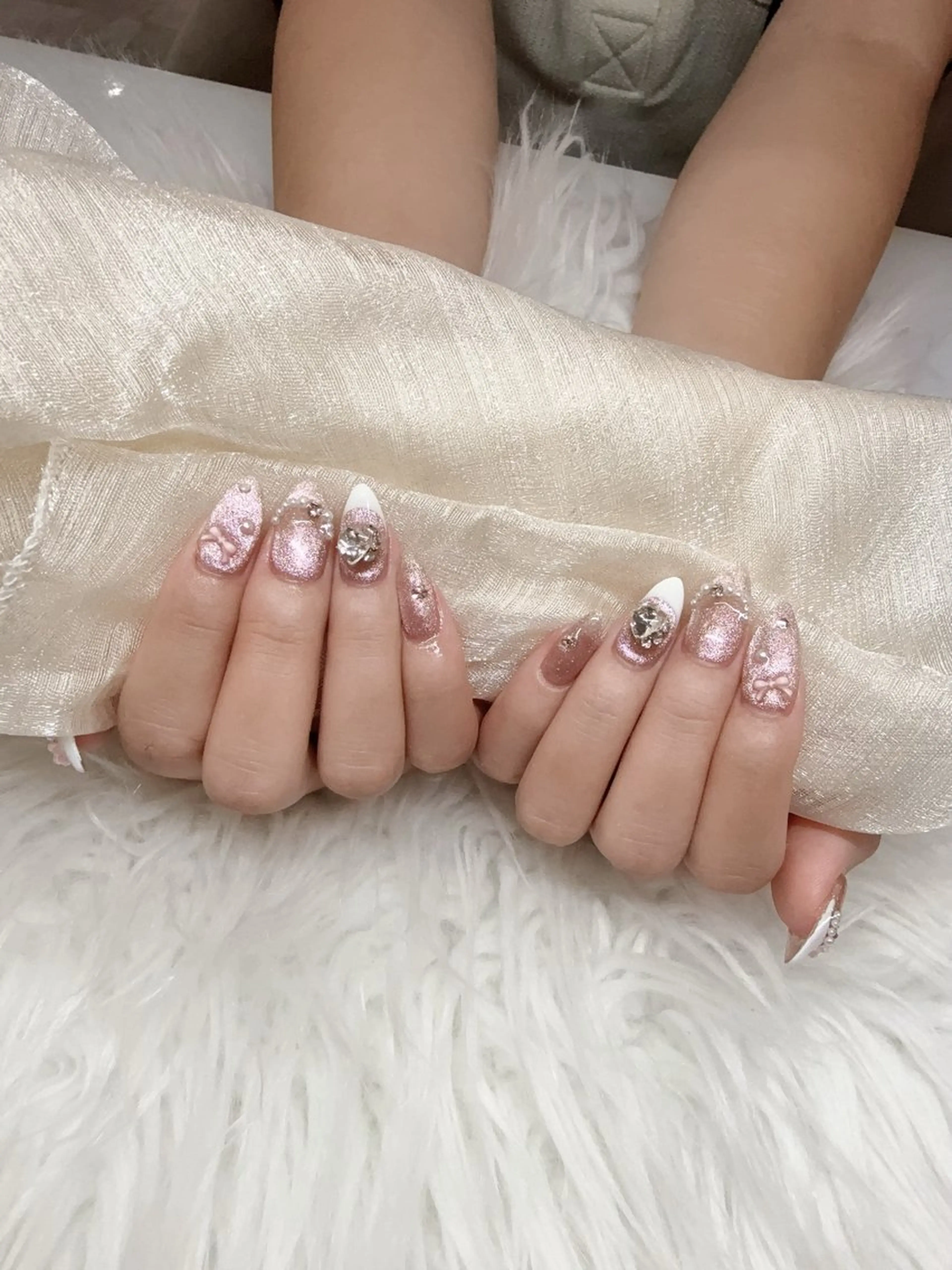 ネイル ハンドネイル &ME タカのネイルデザイン