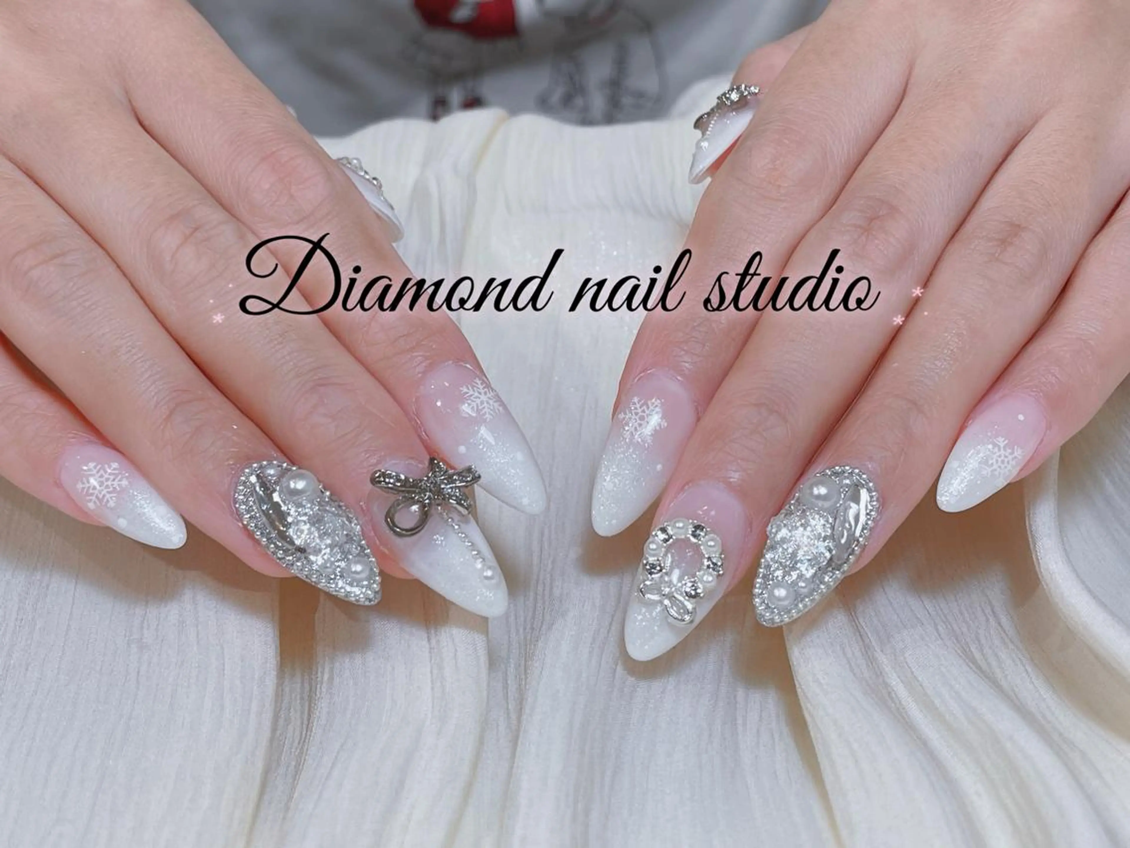 ネイル アートネイル オーロラネイル ガーリー キラキラネイル マグネットネイル ハンドネイル DIAMOND 💦のネイルデザイン