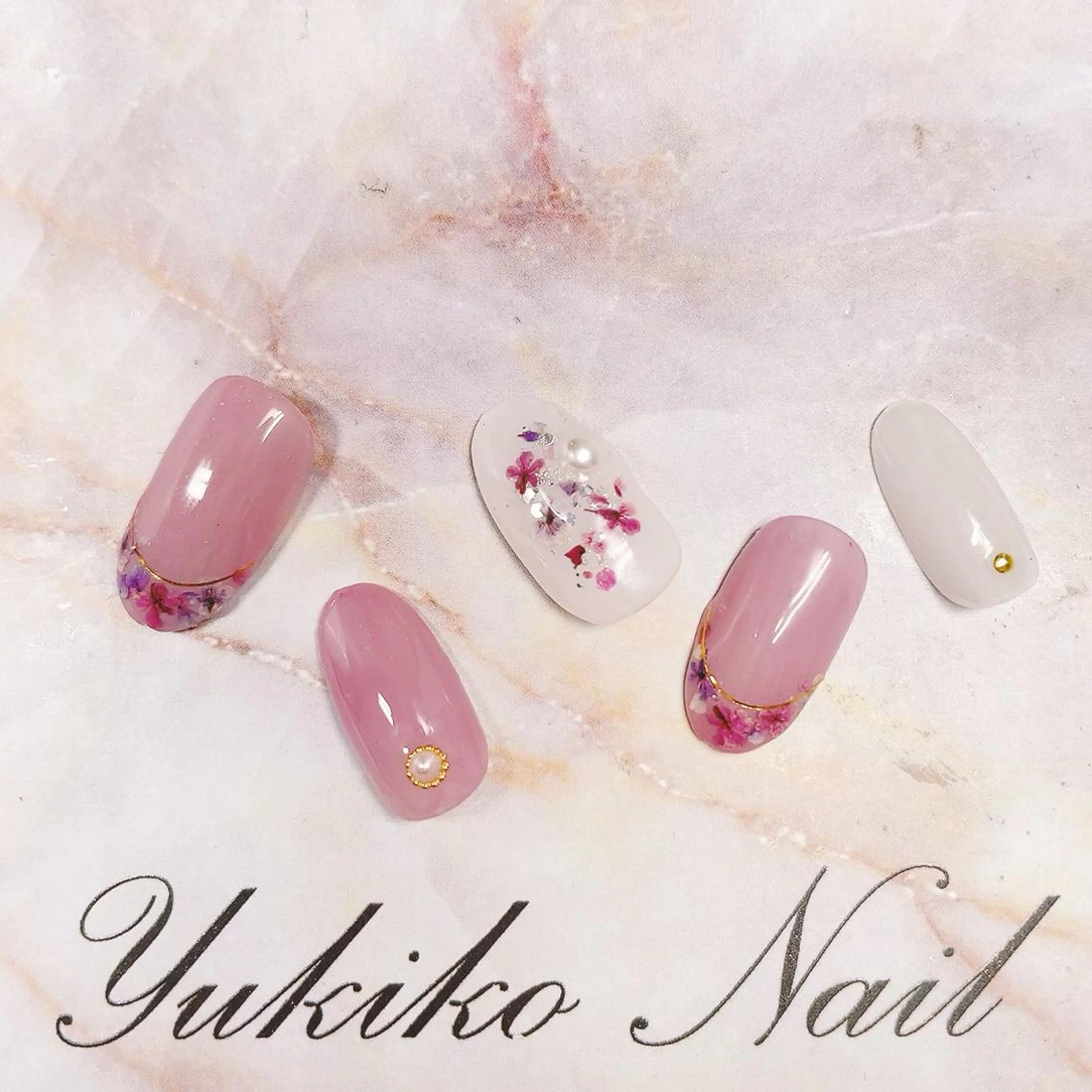 ネイル フラワーネイル フレンチネイル ハンドネイル ユキコ ネイルのネイルデザイン