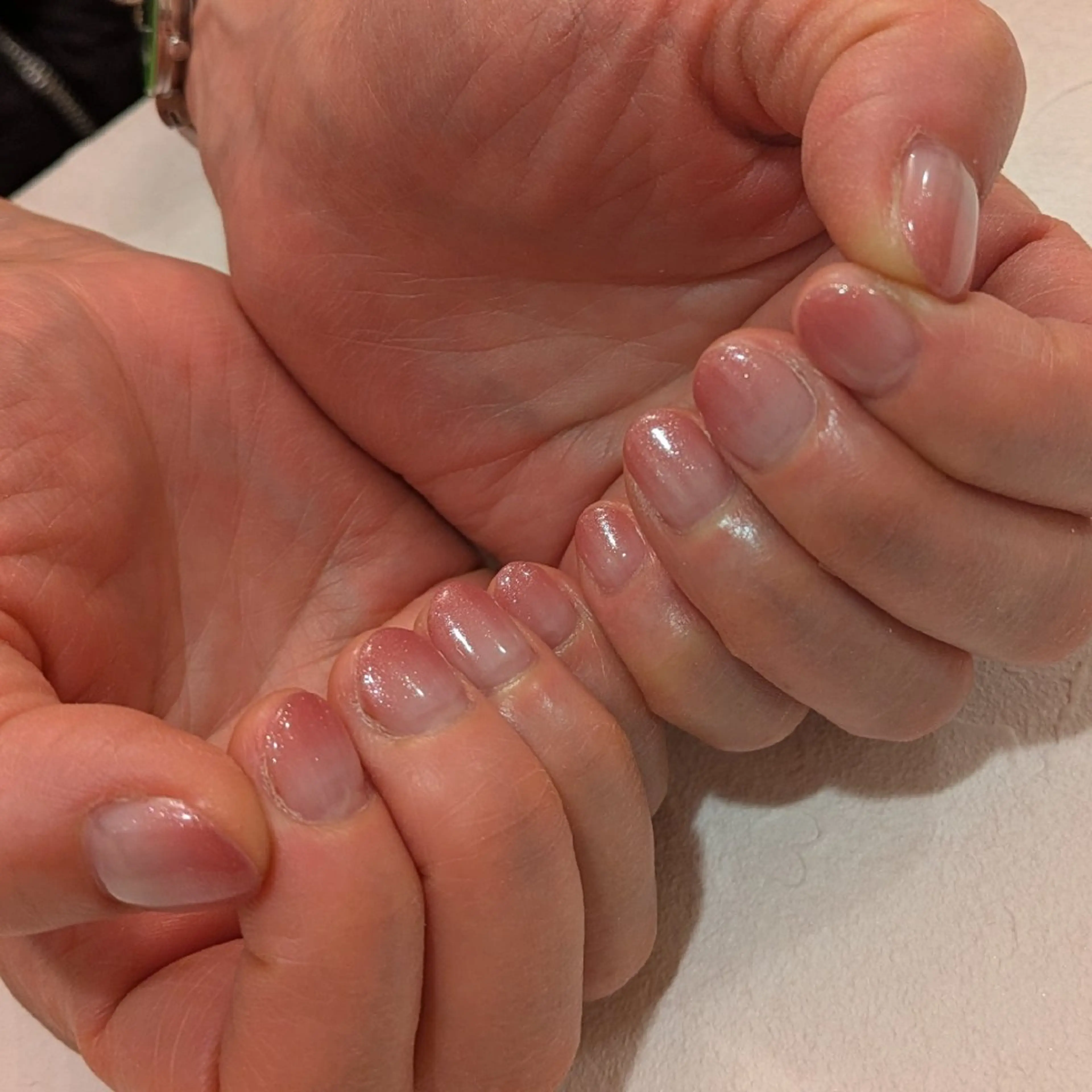 ネイル グラデーション ジェヌインネイル 河内のネイルデザイン