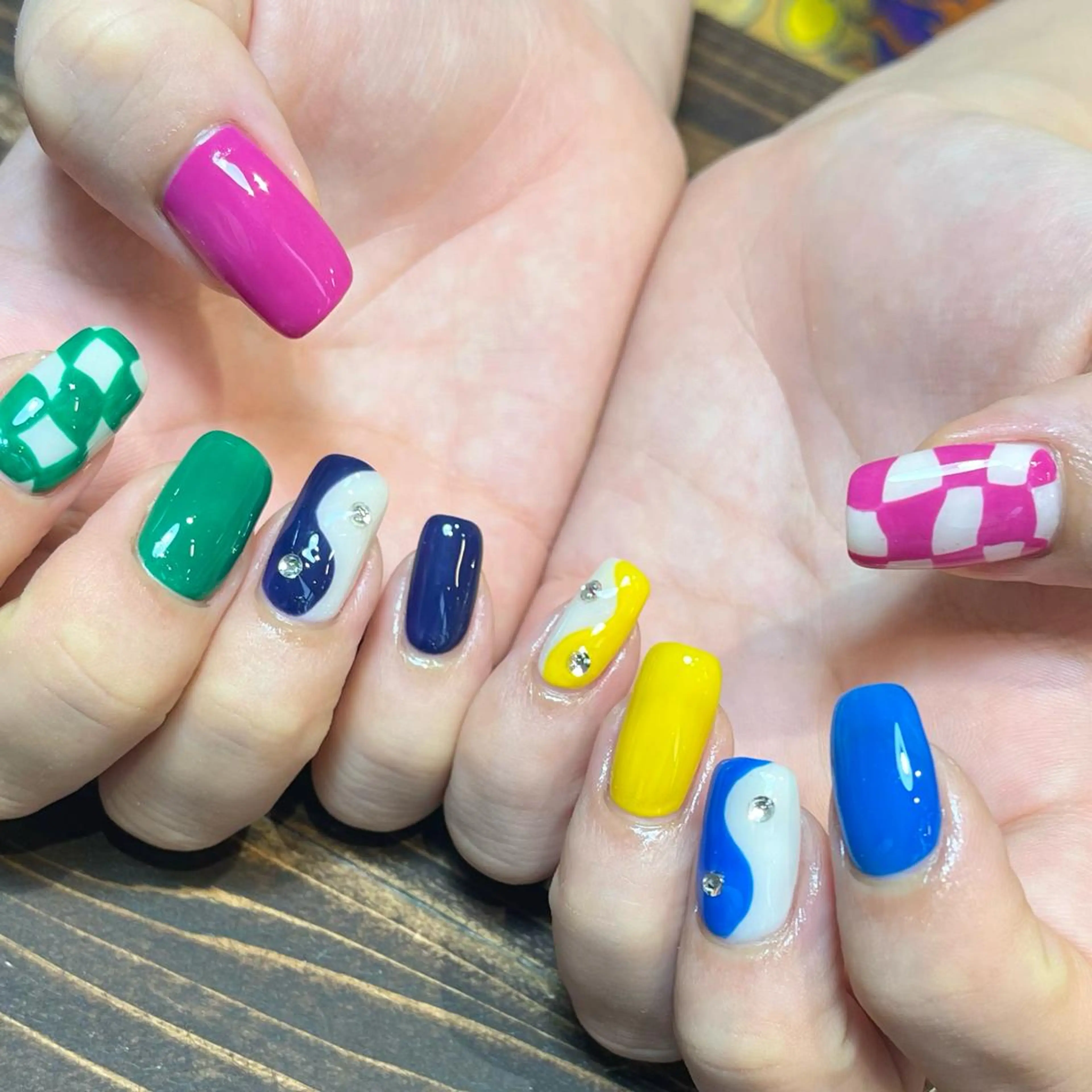 ネイル アートネイル ジェルネイル ニュアンスネイル オフィスネイル シンプルネイル ハンドネイル kinjo yuaのネイルデザイン