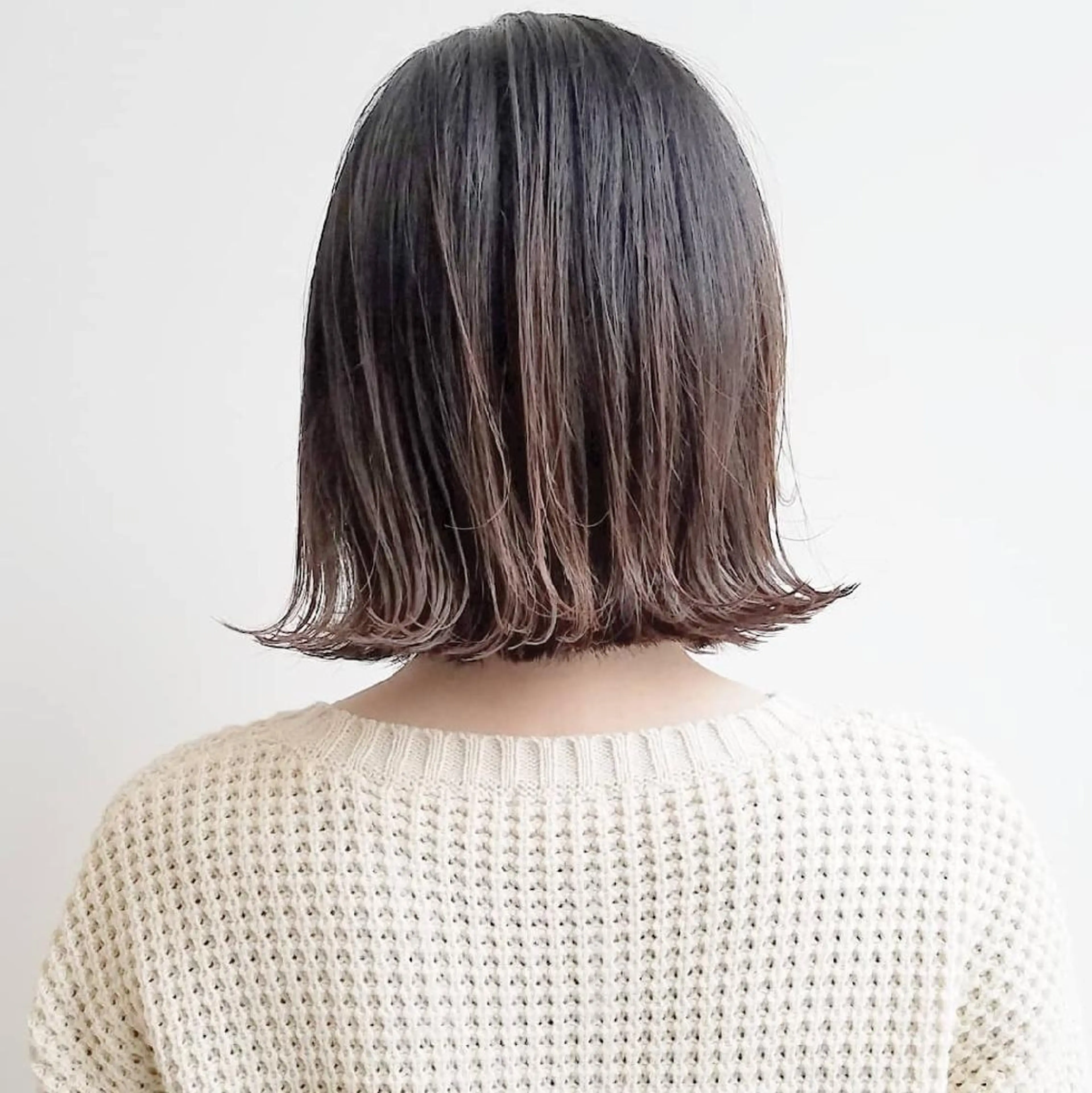 ショート カラー ボブ ショートヘア iplus✴ まつげ、眉毛、耳つぼのマツエク・マツパデザイン