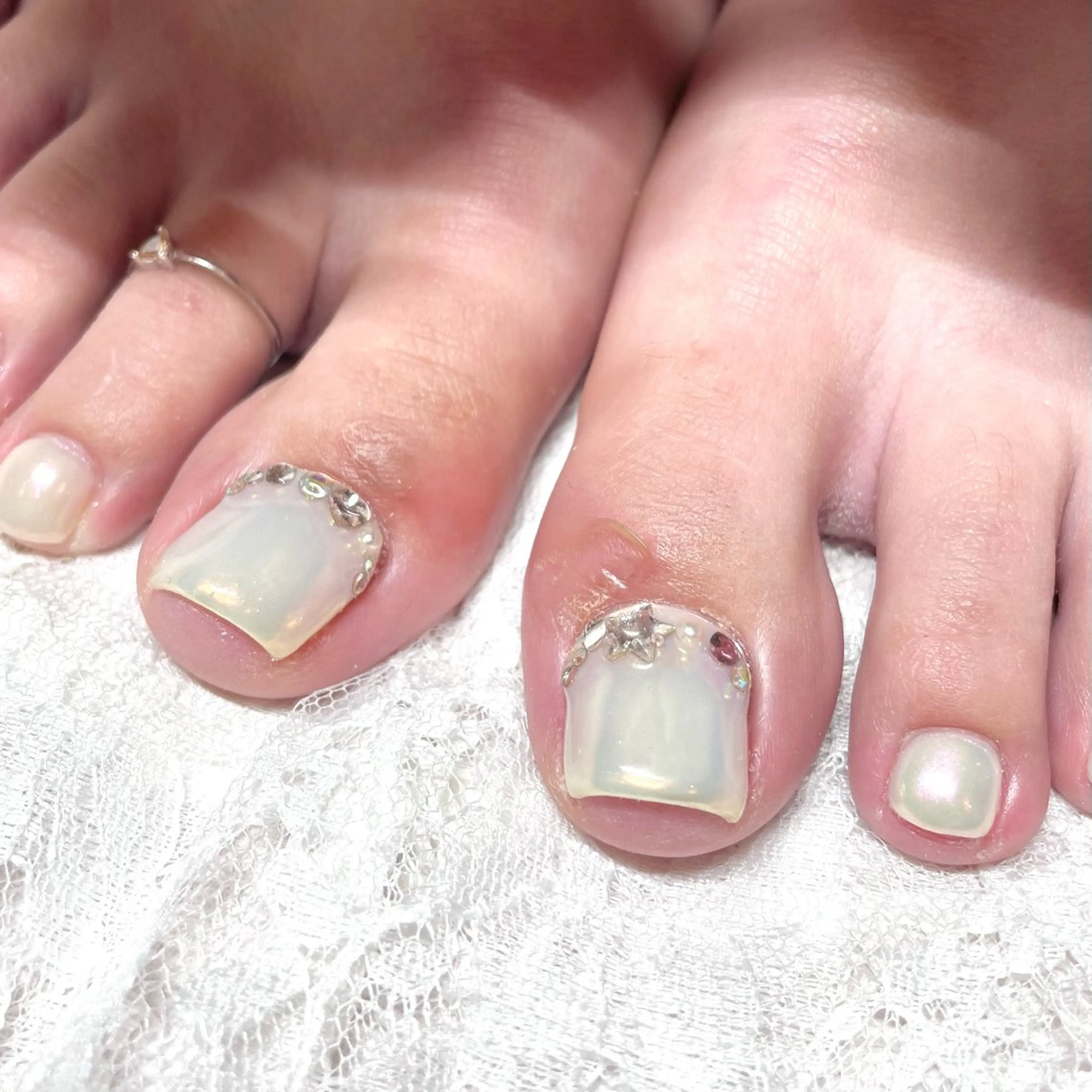 ネイル オーロラネイル フットネイル Nail ヌシん家 AKANEのネイルデザイン