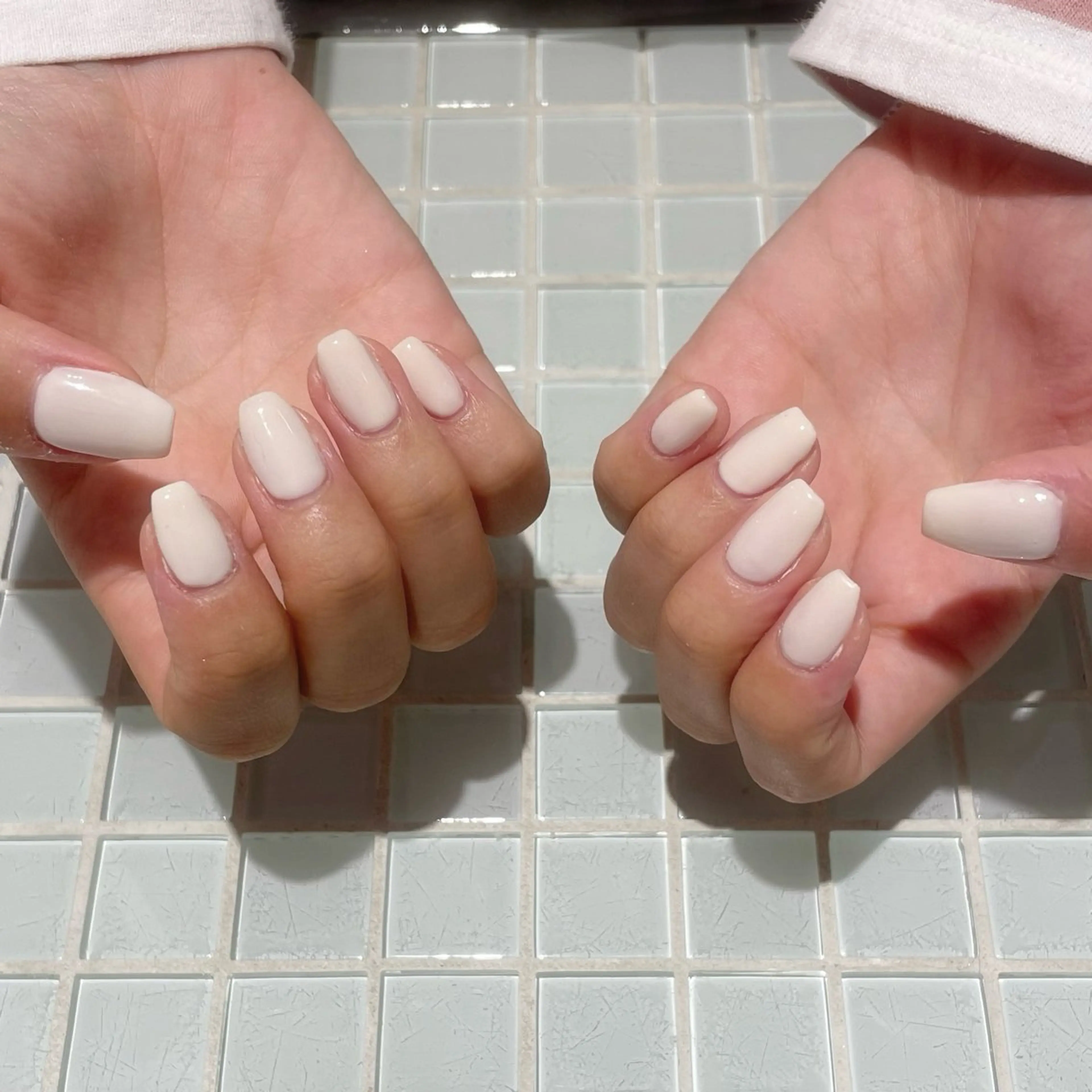 ネイル ワンカラーネイル shellnail Nanamiのネイルデザイン