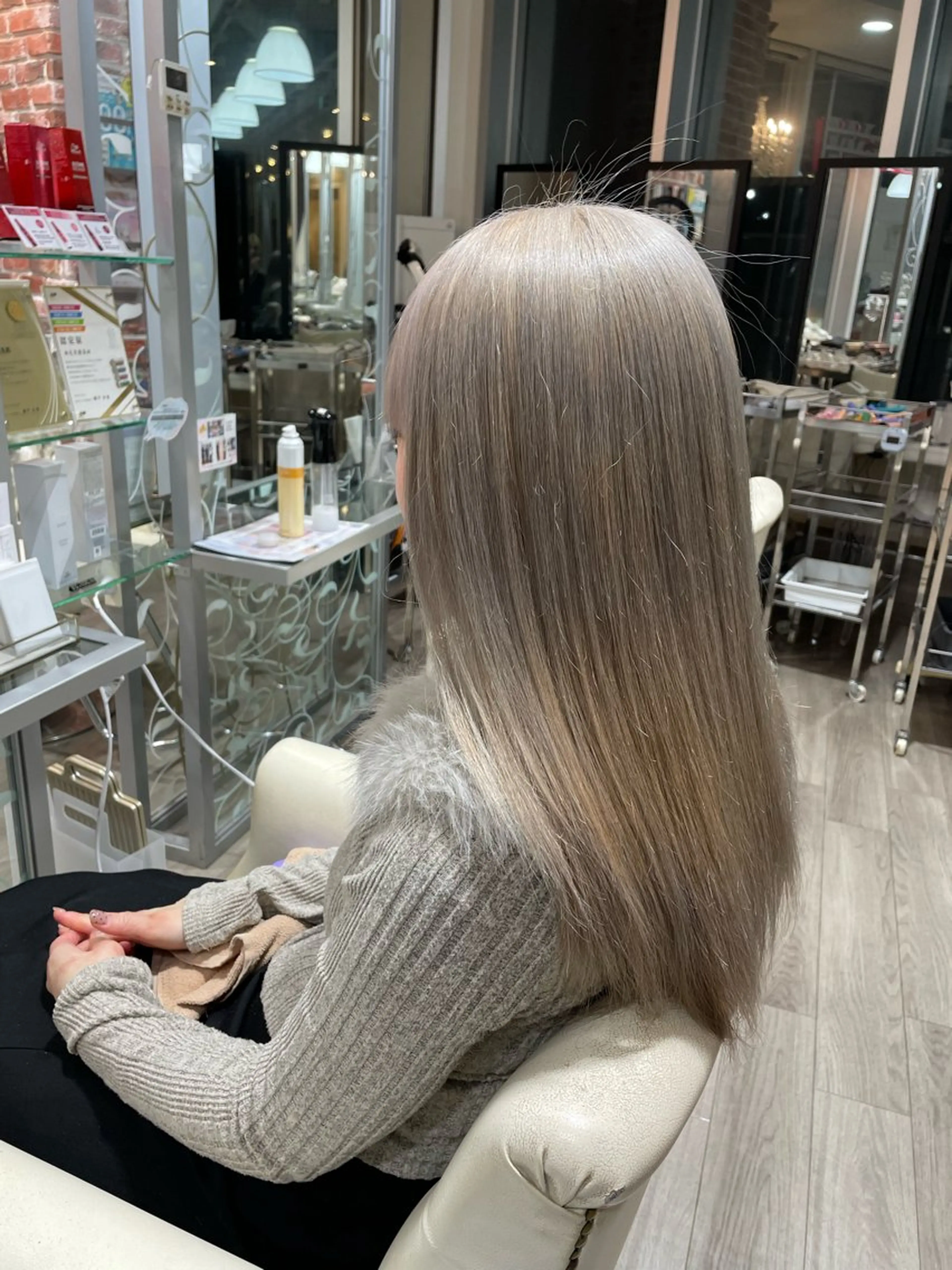 ロング カラー 西村 駿希のヘアスタイル