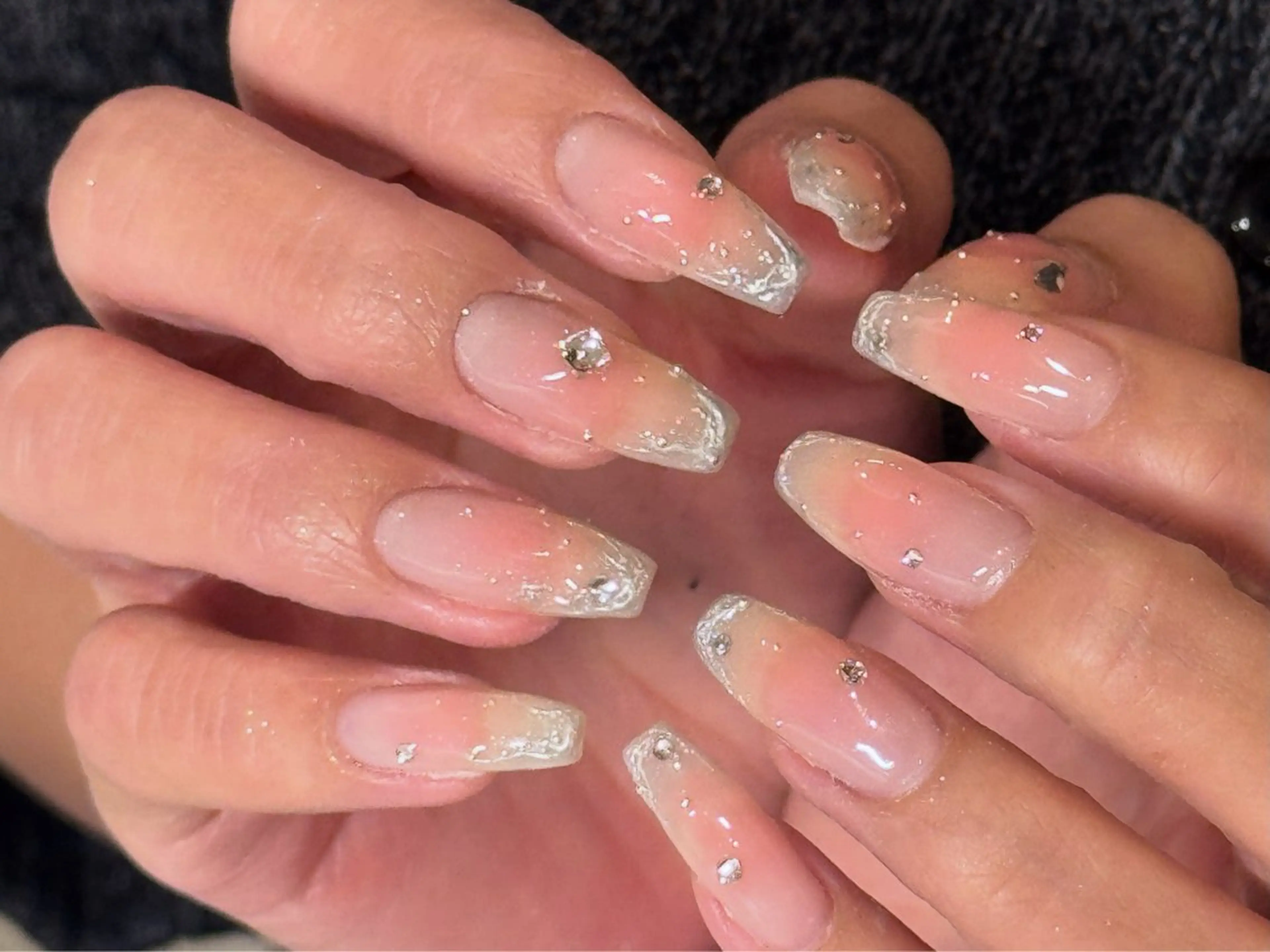 ネイル アートネイル ジェルネイル 氷ネイル・うるうるネイル キラキラネイル ニュアンスネイル Pins16所属・Hi-Ko 🍒のネイルデザイン