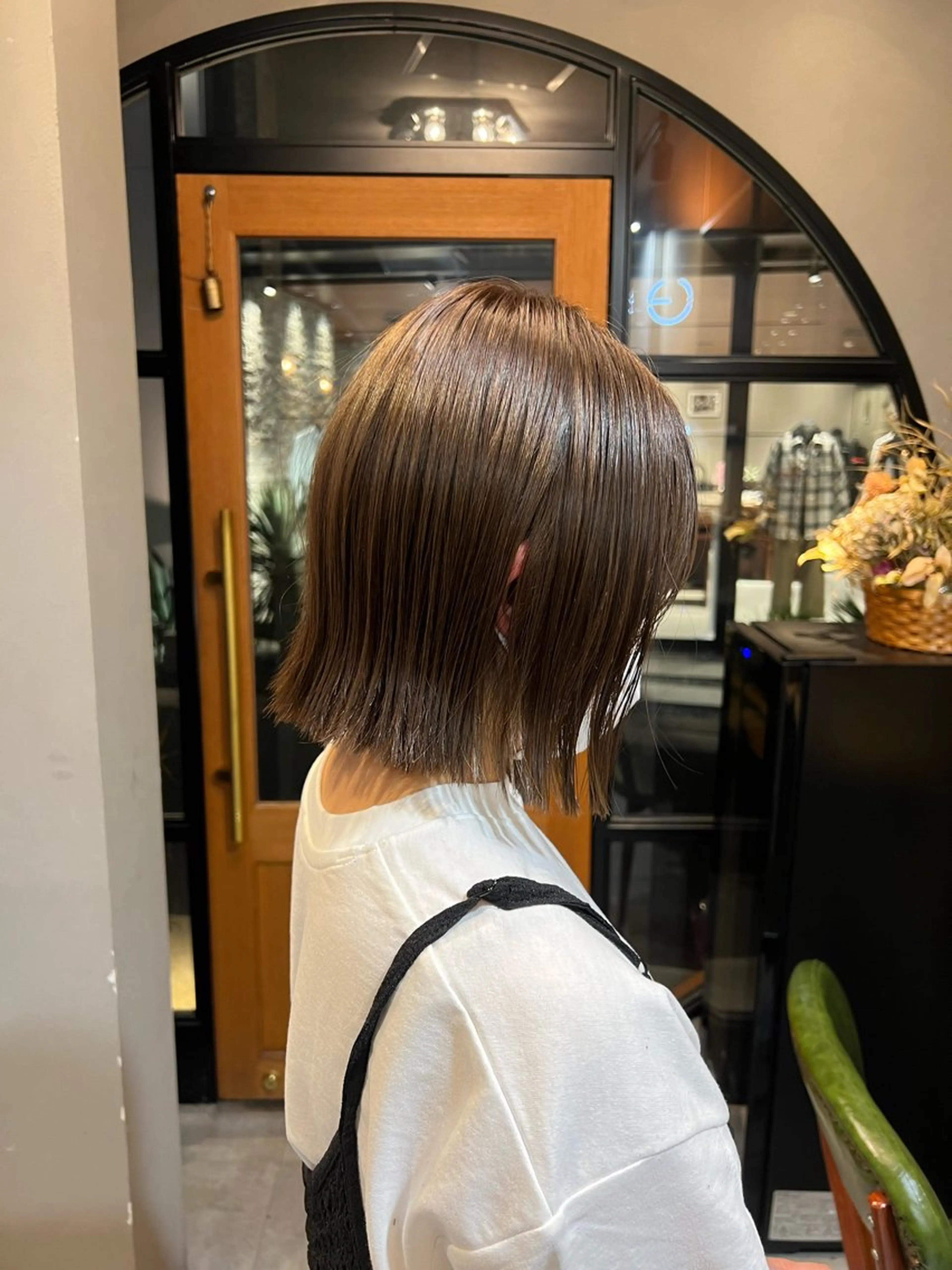 ショート カラー 切りっぱなしボブ ボブ 神戸ボブ✂️ ioe三宮/田 伸佳のヘアスタイル
