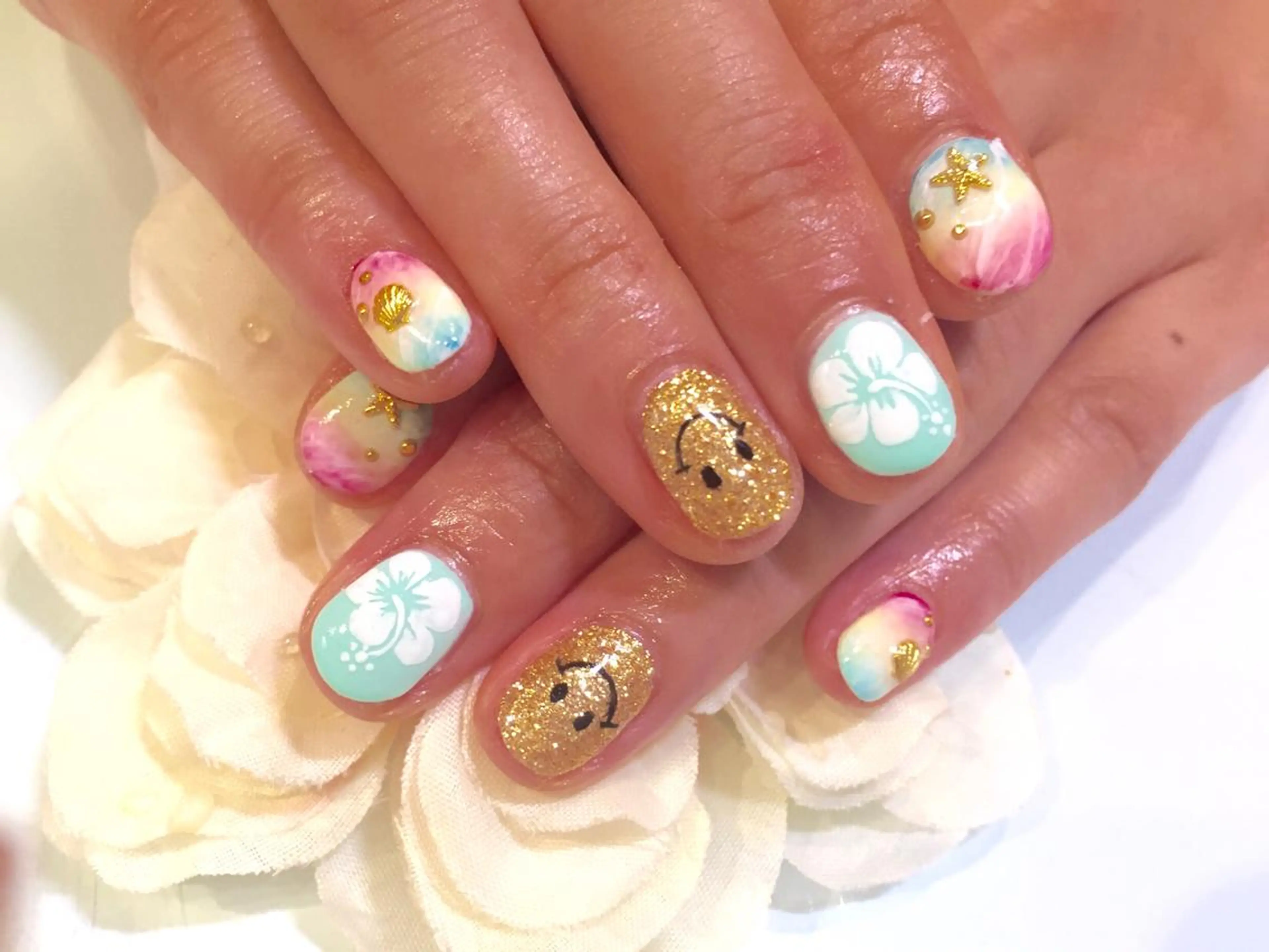 ネイル Nest 三田のマツエク・マツパデザイン