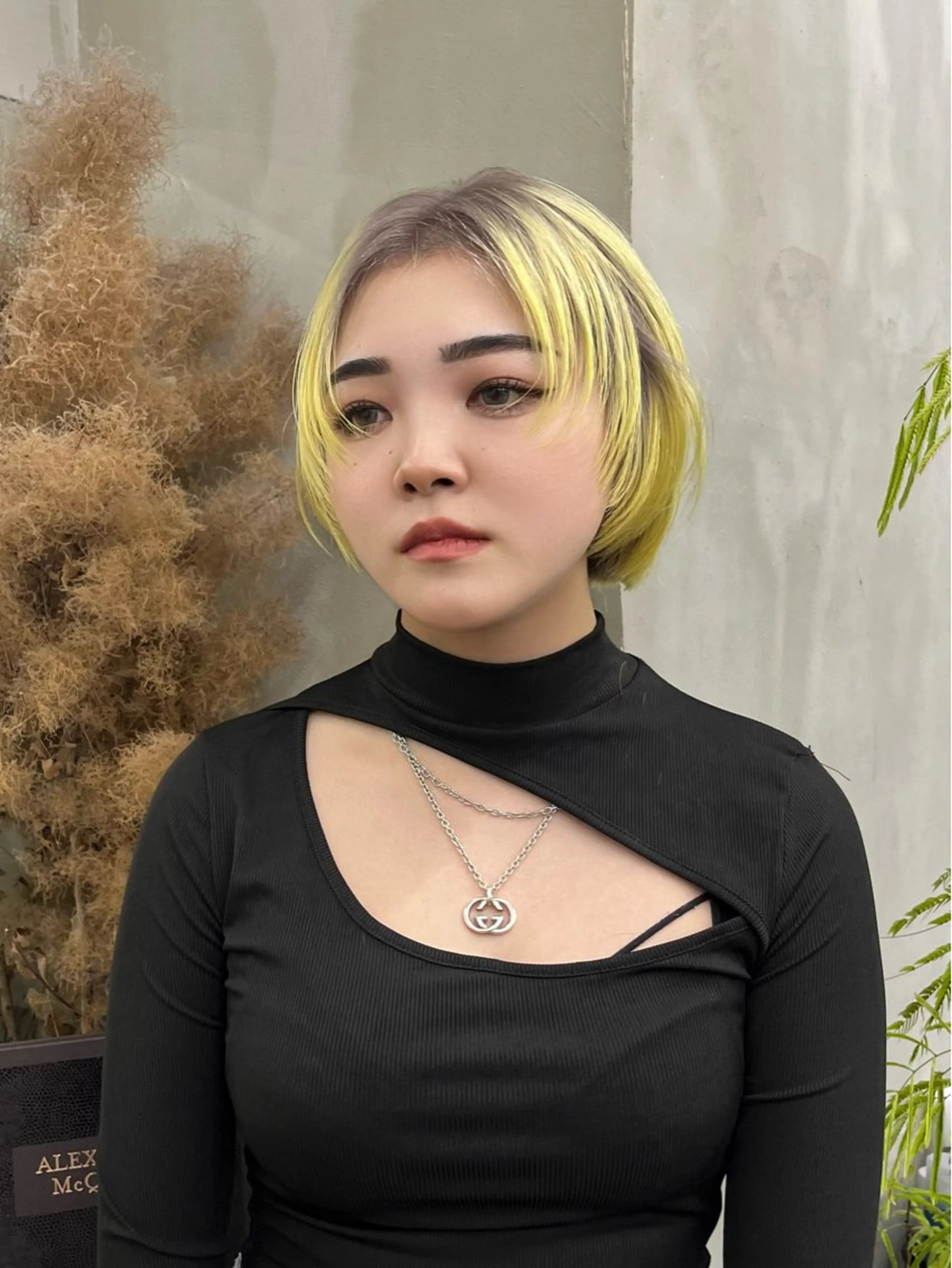 ショート カラー デザインカラー シルバー イエローカラー ボブ ウルフカット カット ヘアカラー ウルフ/レイヤー ⚡️ITSUKU⚡️のヘアスタイル