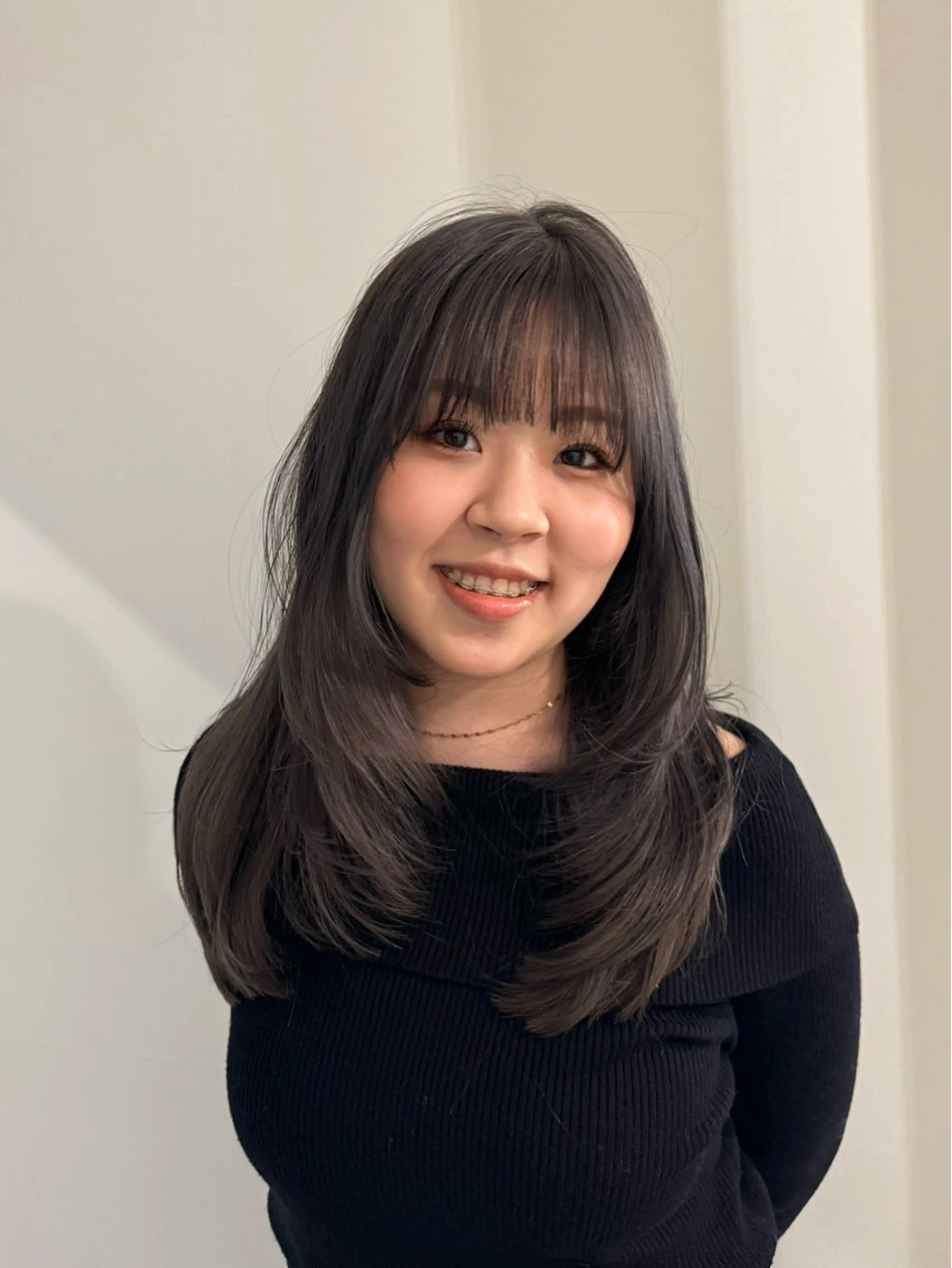 ロング カラー 内沼 恵留菜のヘアスタイル