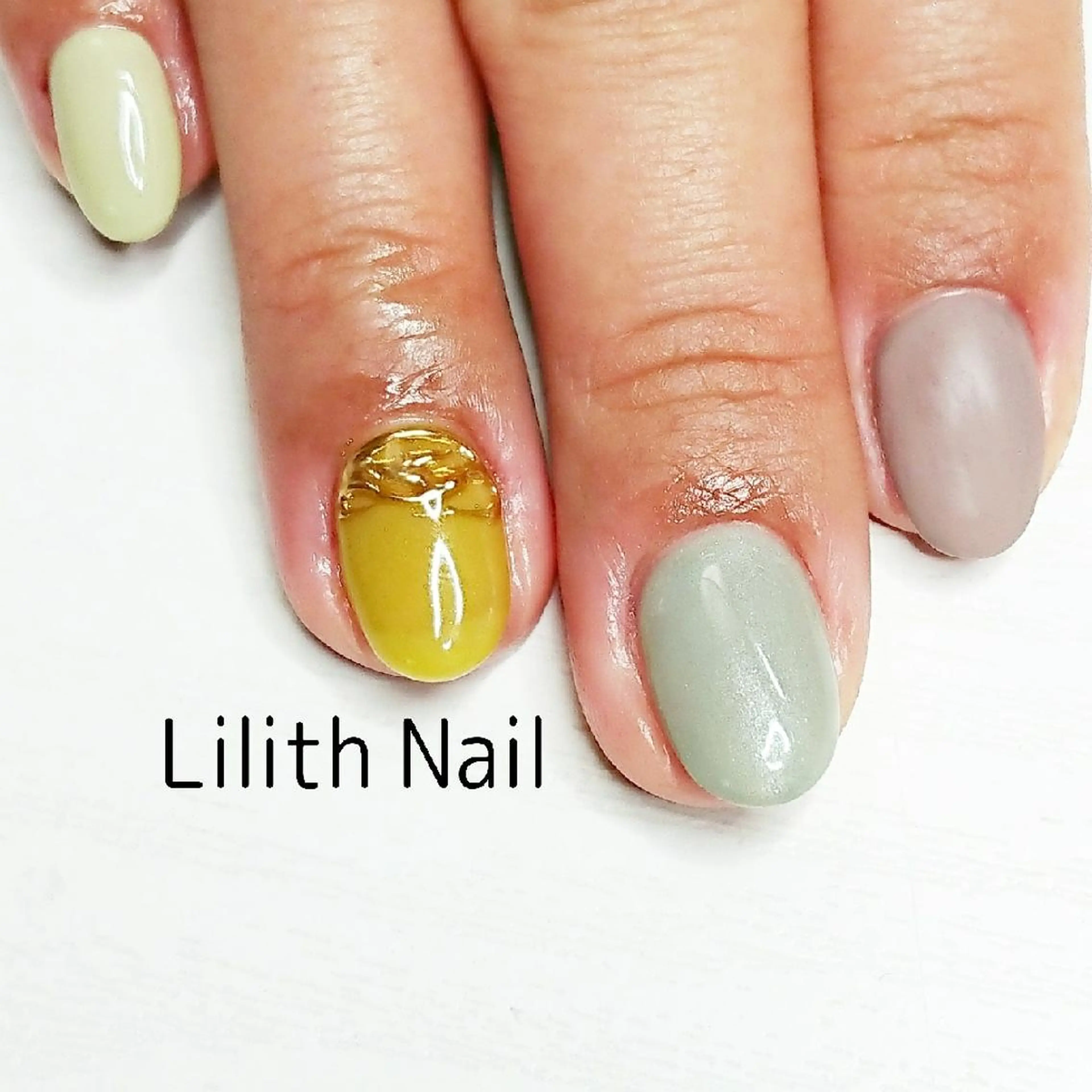 ネイル マットネイル ハンドネイル Lilith Nailのネイルデザイン