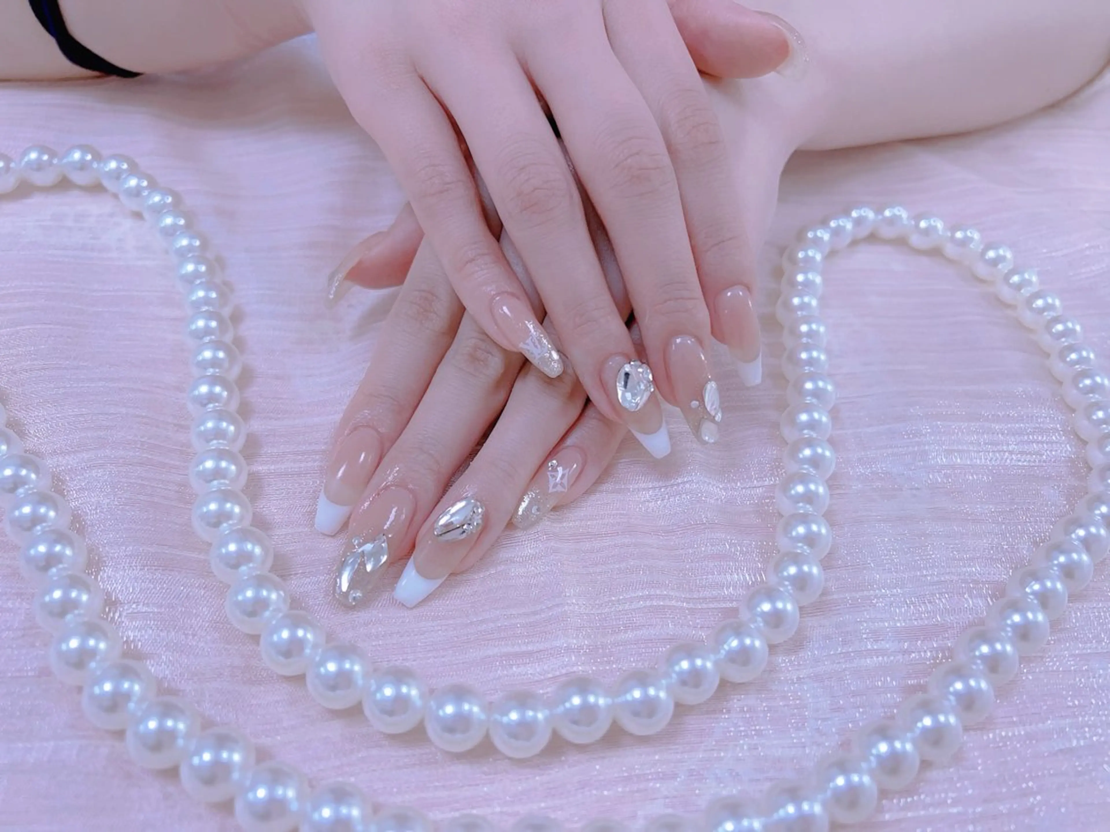 ネイル はぴねす所属・横浜 美夢のネイルデザイン