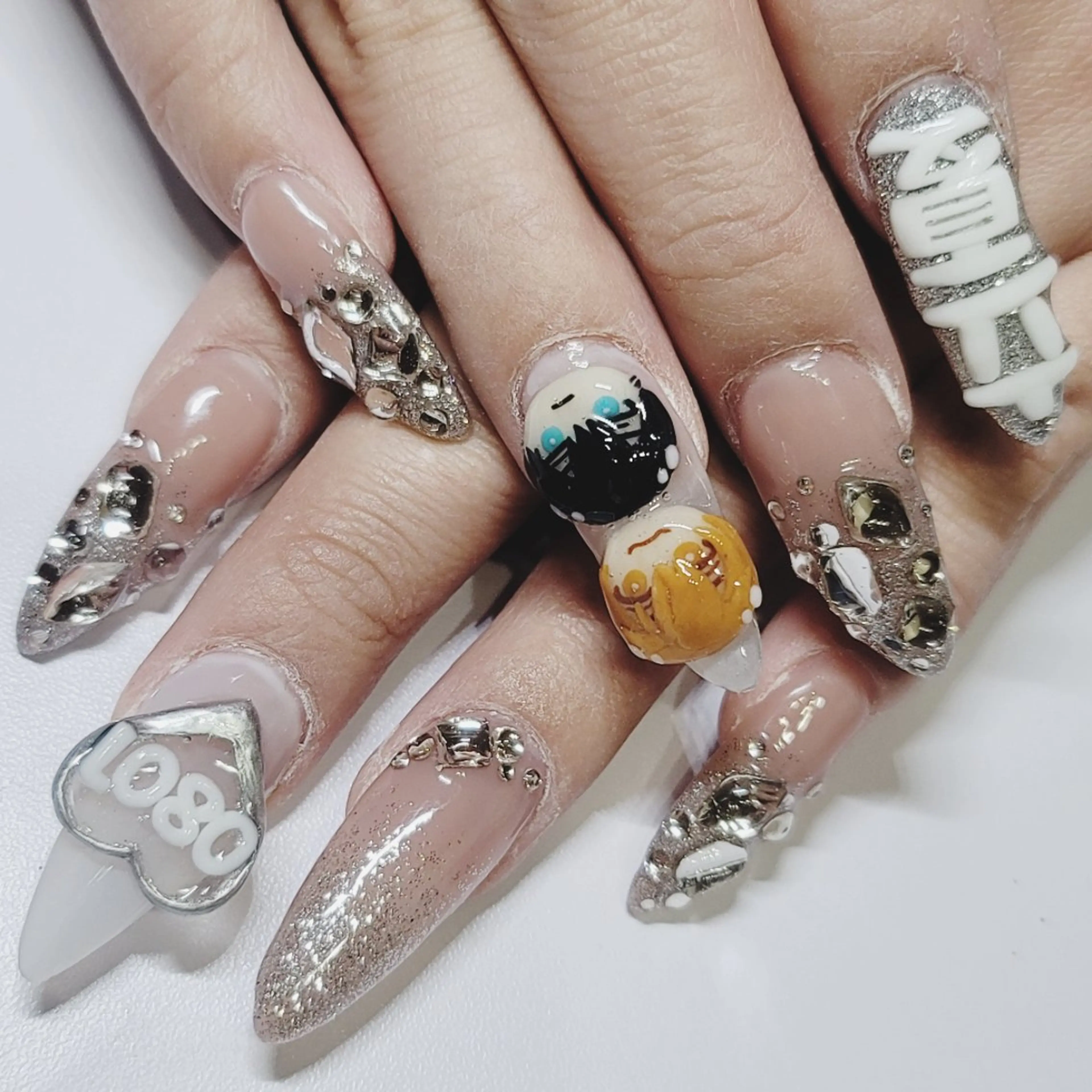 ネイル アートネイル ホワイト ハンドネイル よしだ ひろきのネイルデザイン