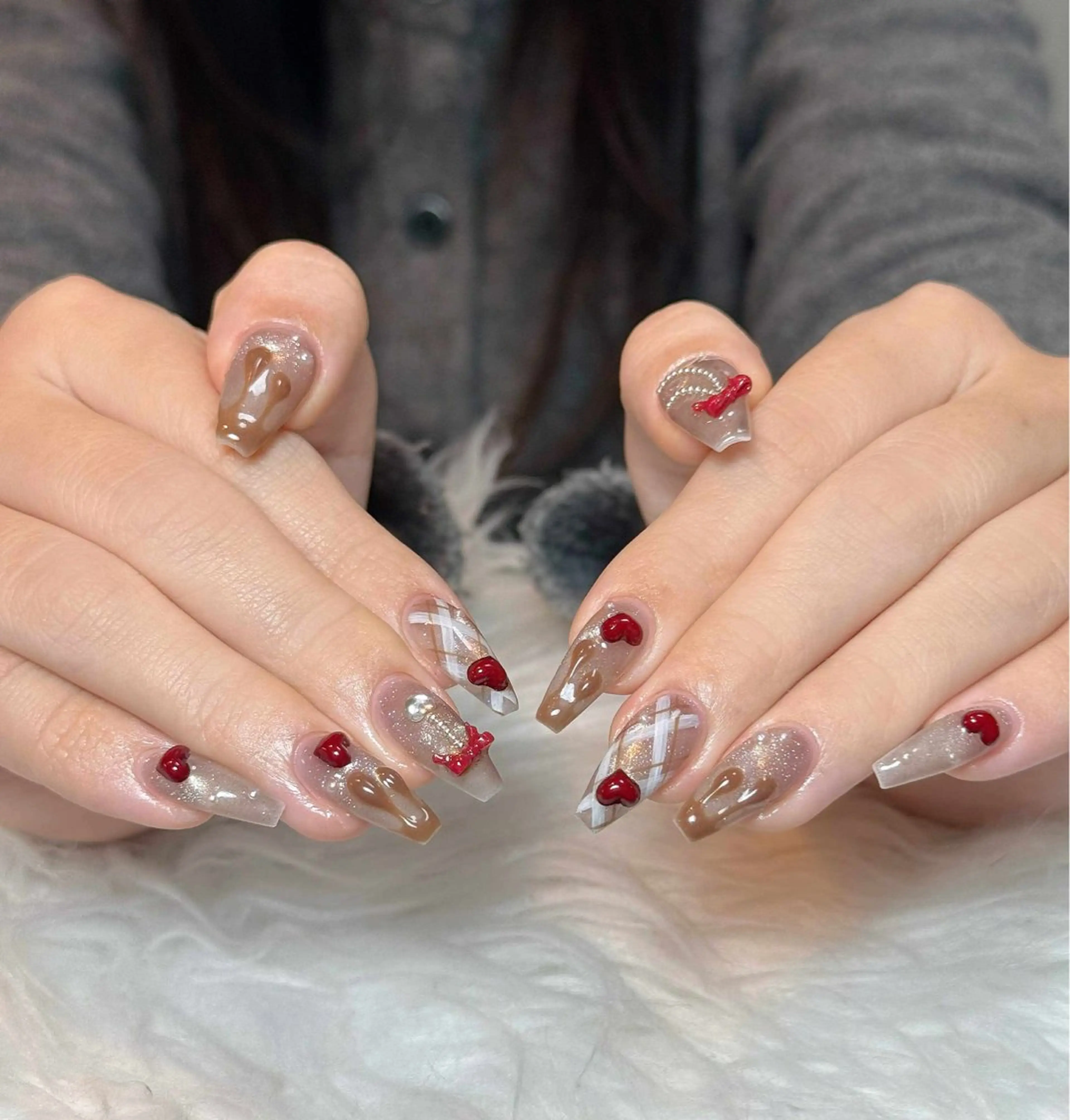 ネイル オーロラネイル ボルドー ブラウン 氷ネイル・うるうるネイル キラキラネイル ハンドネイル Julli NailStudioのネイルデザイン