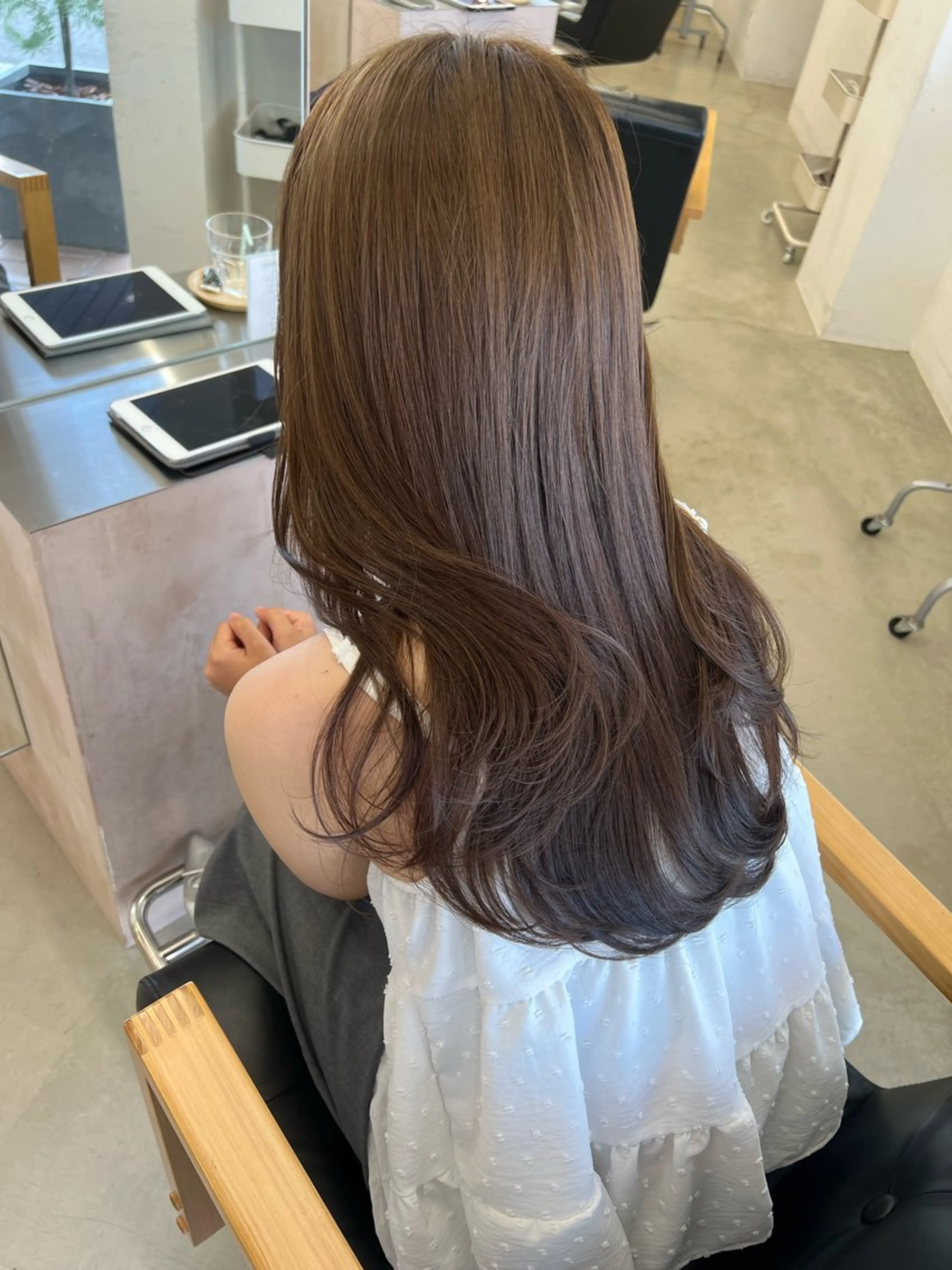 ロング ヘアカラー トリートメント vince. moekoのヘアスタイル